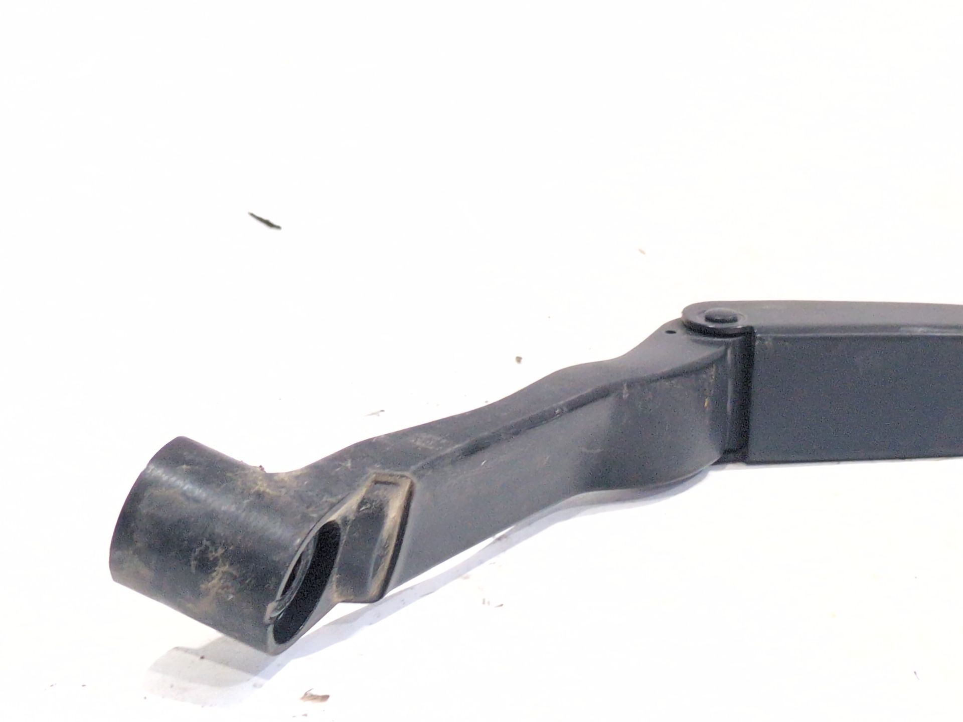 brazo_limpia_delantero_izquierdo_288811109r_renault_kadjar_ha_hl_1_3_tce_140