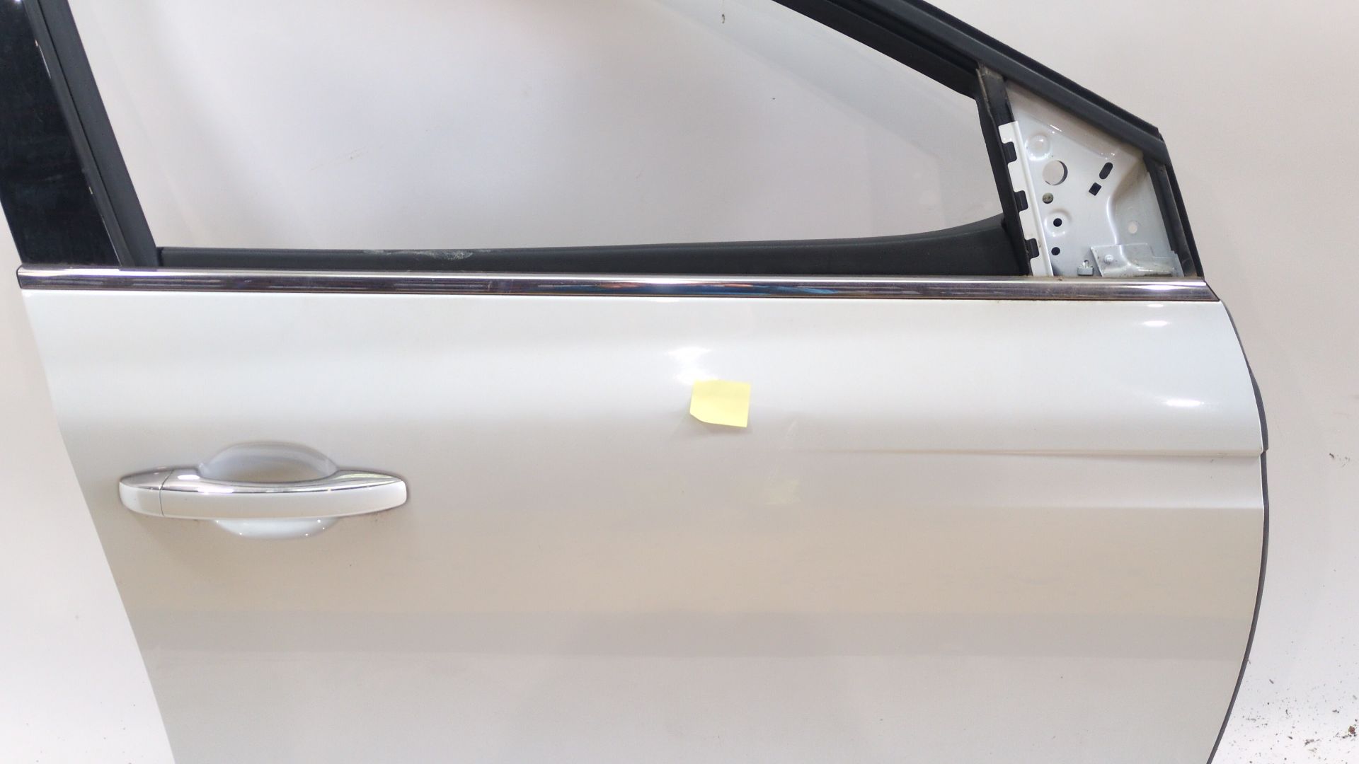 puerta_delantera_derecha_801010705r_white_teqnc_renault_megane_iv_hatchback_b9a_m_n_1_3_tce_140_b9nb