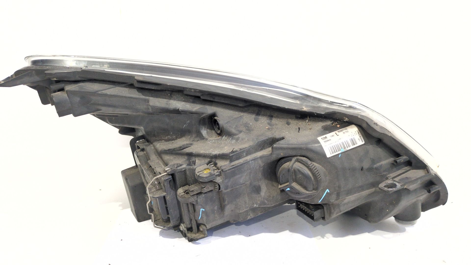 faro_izquierdo_90012045_opel_corsa_d_s07_1_4_l08_l68