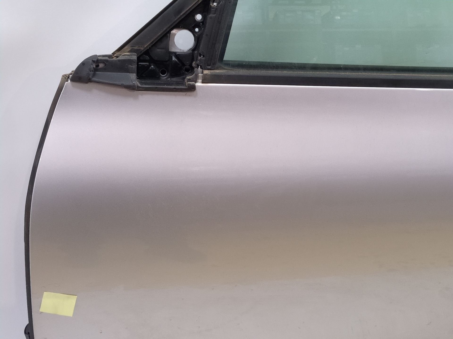 puerta_delantera_izquierda_801017844r_gris_platine_tpd69_renault_scenic_iv_j9_1_5_dci_110