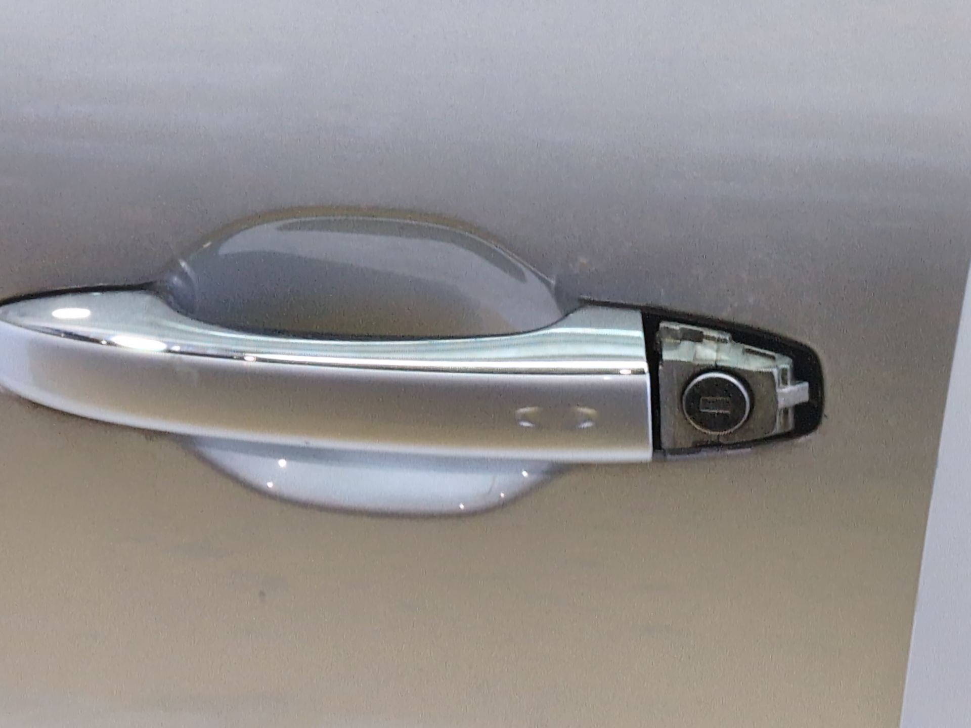 puerta_delantera_izquierda_801017844r_gris_platine_tpd69_renault_scenic_iv_j9_1_5_dci_110