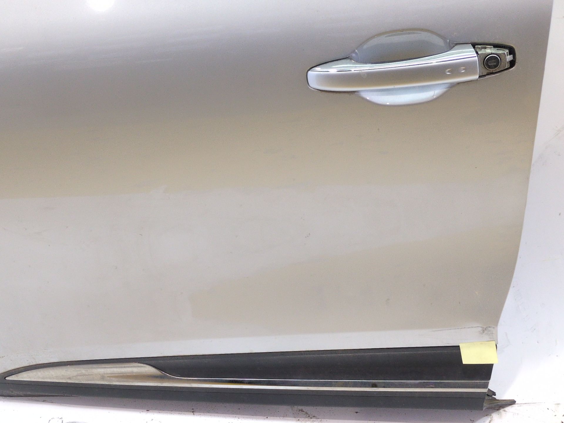 puerta_delantera_izquierda_801017844r_gris_platine_tpd69_renault_scenic_iv_j9_1_5_dci_110