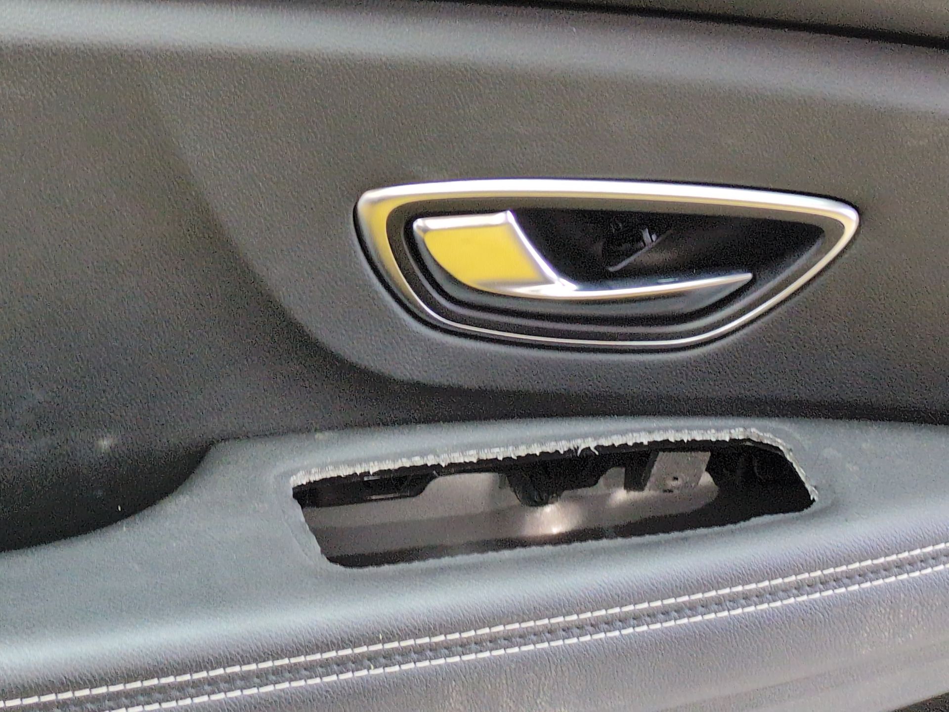 puerta_delantera_izquierda_801017844r_gris_platine_tpd69_renault_scenic_iv_j9_1_5_dci_110