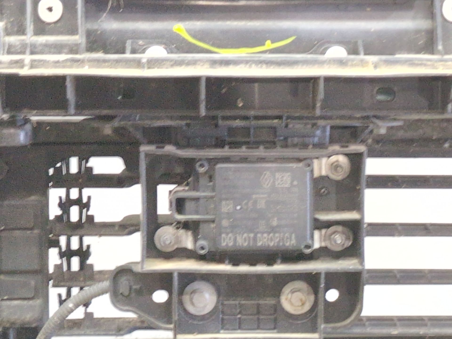 refuerzo_paragolpes_delantero_214763194r_626537863r_renault_clio_v_b7_1_5_blue_dci_115_b7ad