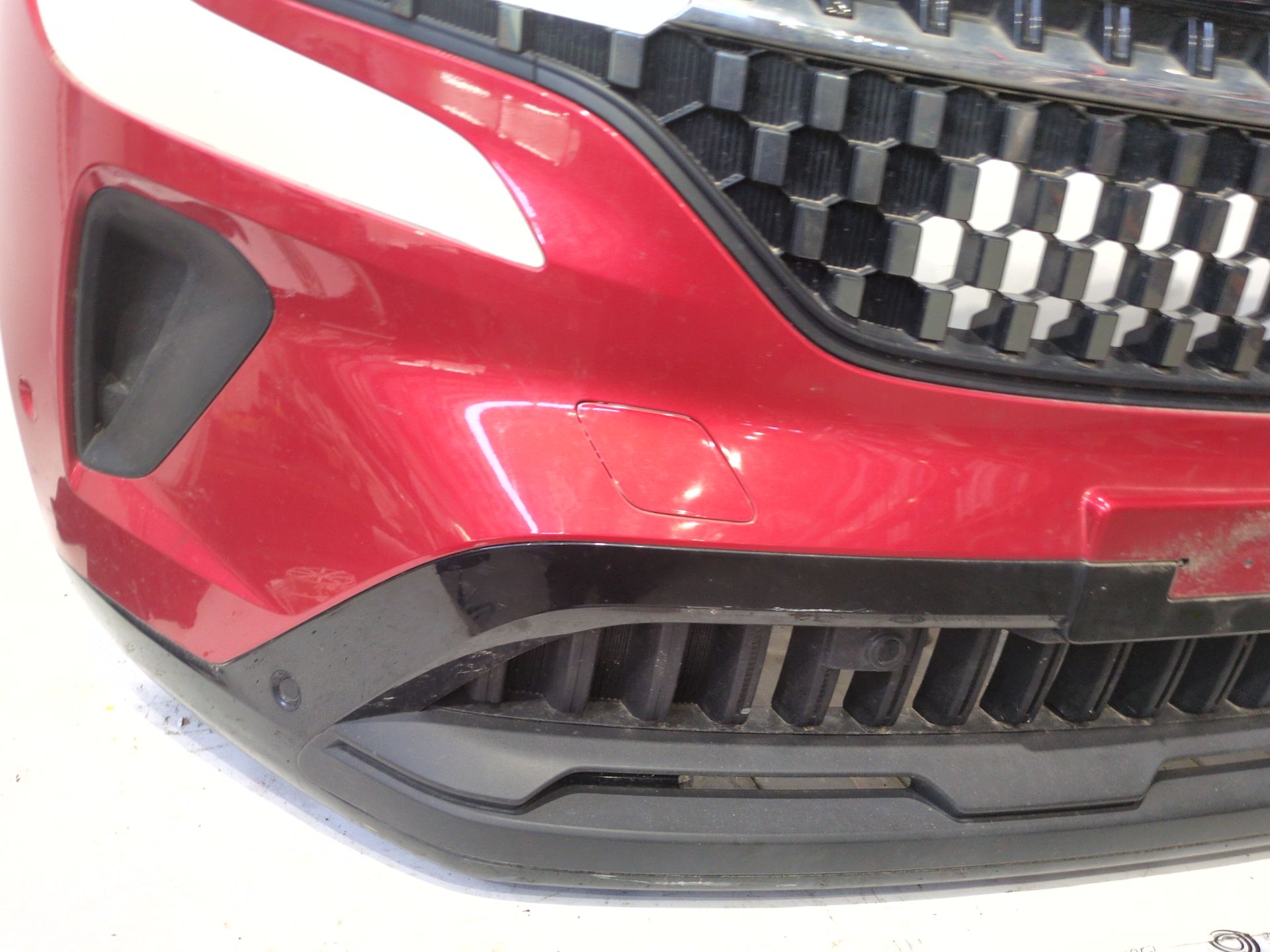 paragolpes_delantero_62010f290r_620267916r_red_flamme_tpnnp_renault_austral_tce_140