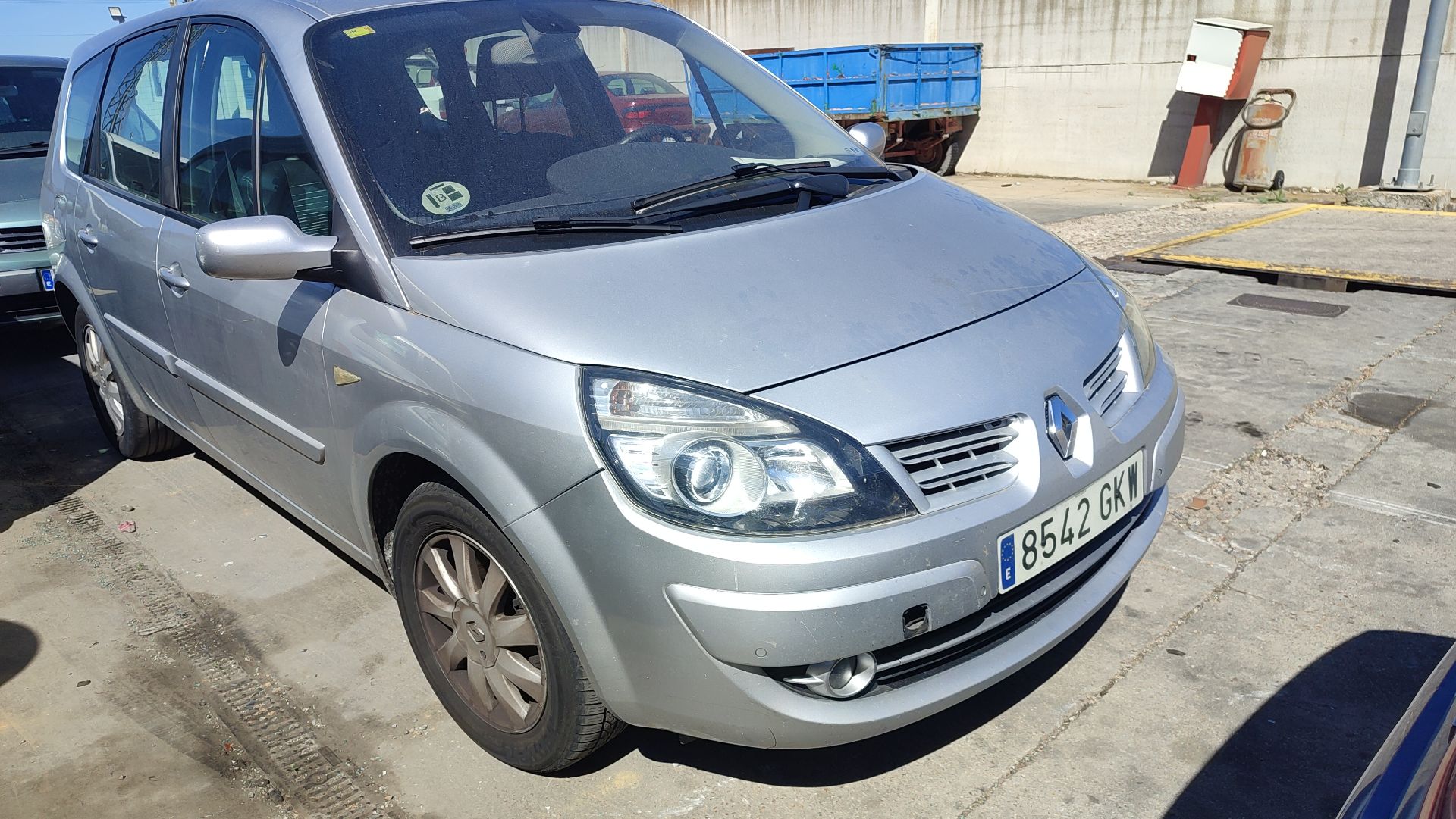 renault_grand_scenic_ii_jm0_1