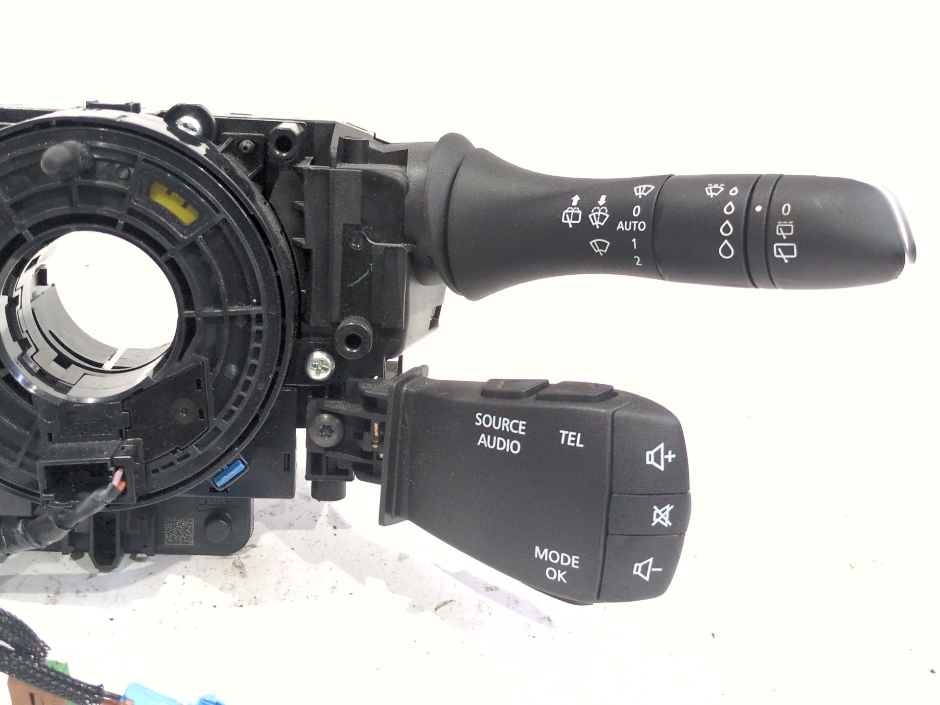 mando_multifuncion_255678341r_renault_scenic_iv_j9_1_5_dci_110