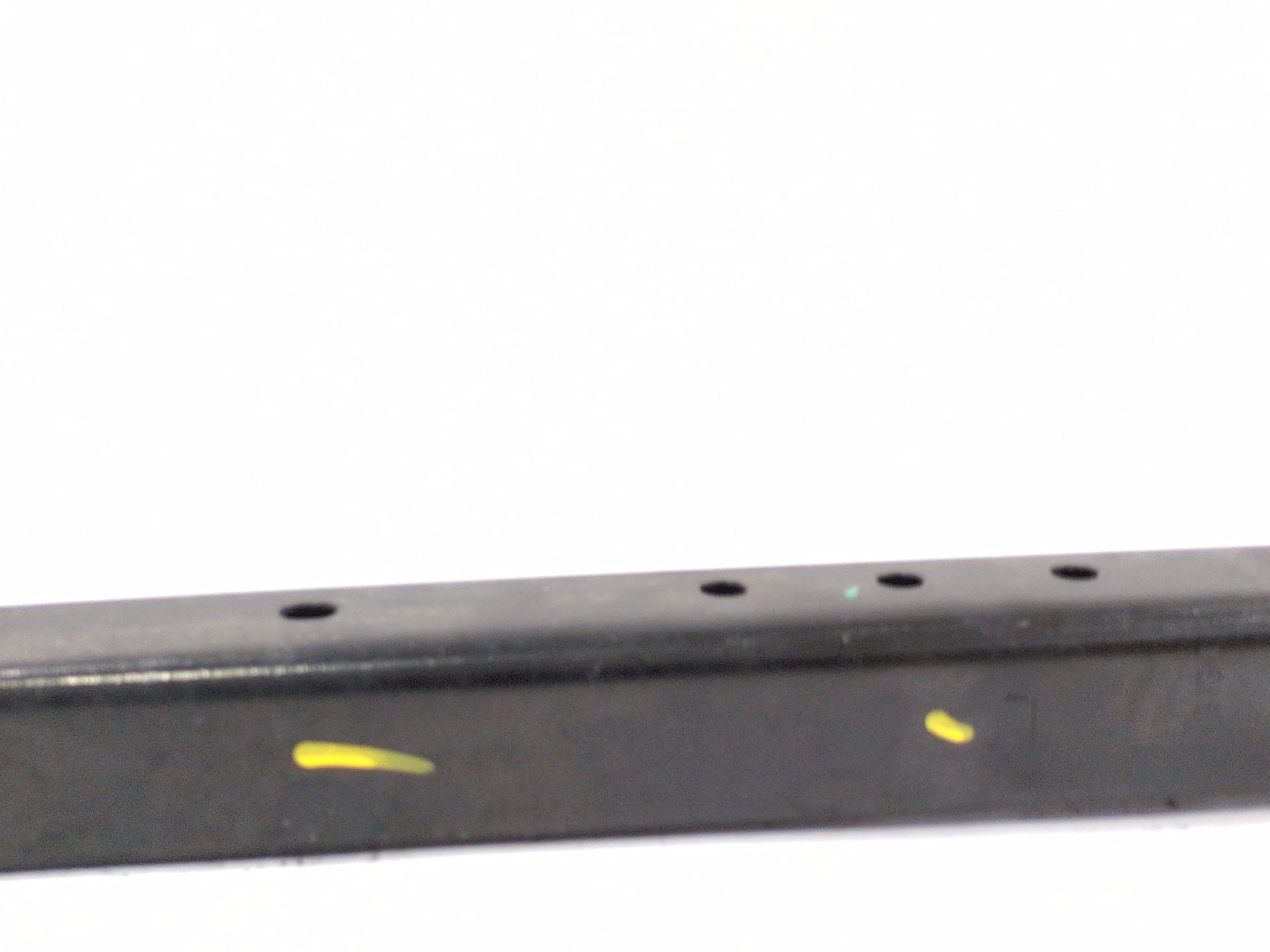 puntera_paragolpes_delantera_izquierda_758255533r_renault_captur_ii_hf_tce_140_hfn0