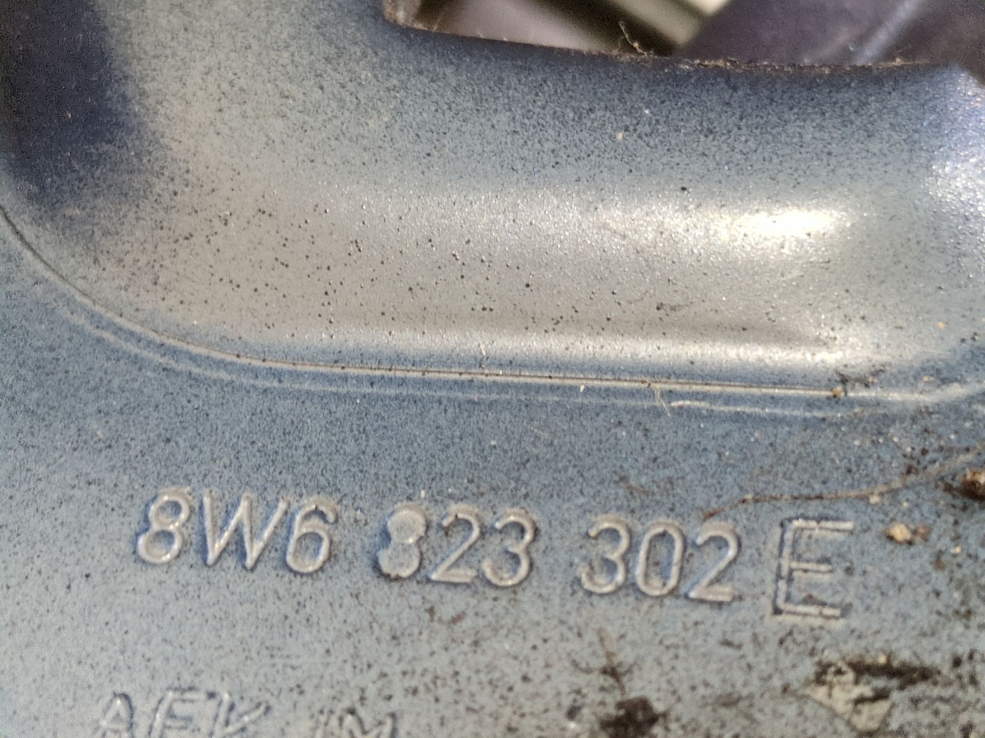 bisagra_capot_delantero_derecho_8w6823302_audi_a5_sportback_f5a_f5f_2_0_tdi_quattro