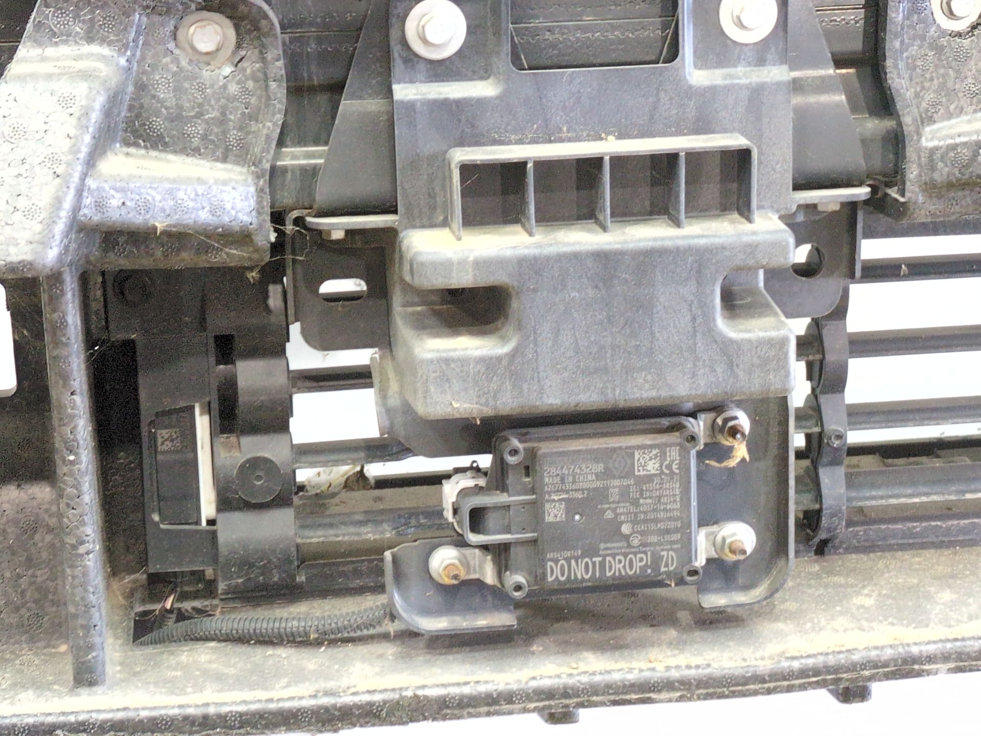 refuerzo_paragolpes_delantero_625008479r_625543630r_renault_arkana_i_lcm_ldn_1_3_tce_160_ldn1