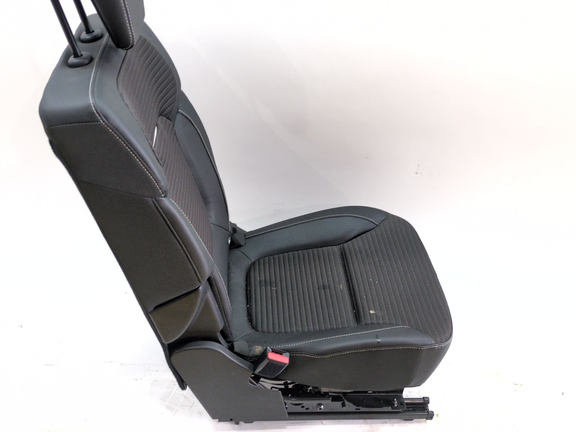 asiento_trasero_izquierdo_886703861r_883705152r_renault_scenic_iv_j9_1_5_dci_110