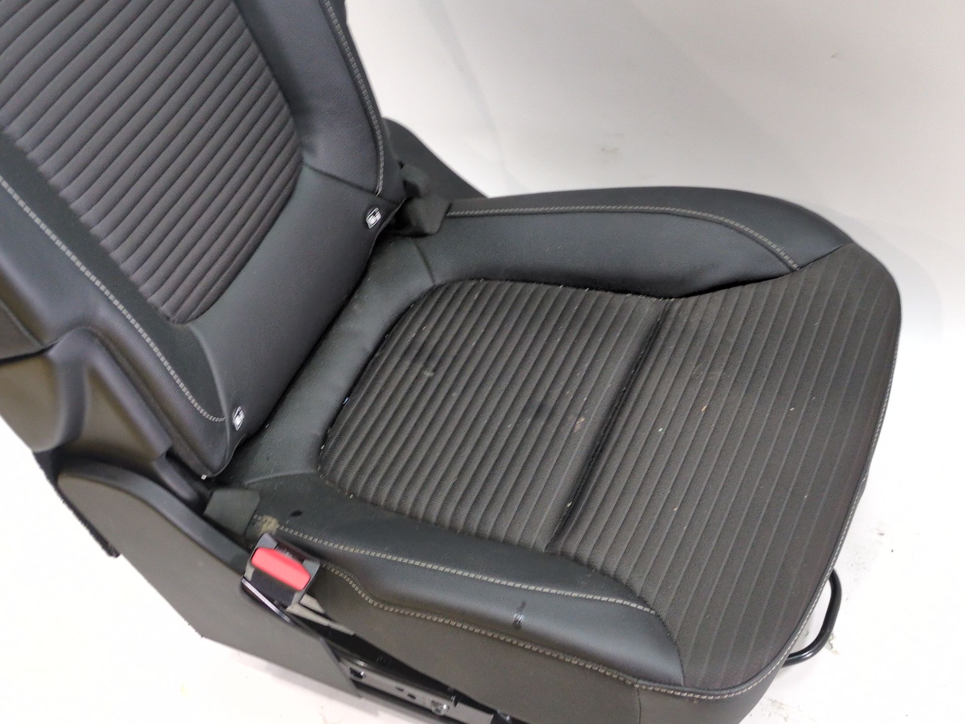 asiento_trasero_izquierdo_886703861r_883705152r_renault_scenic_iv_j9_1_5_dci_110