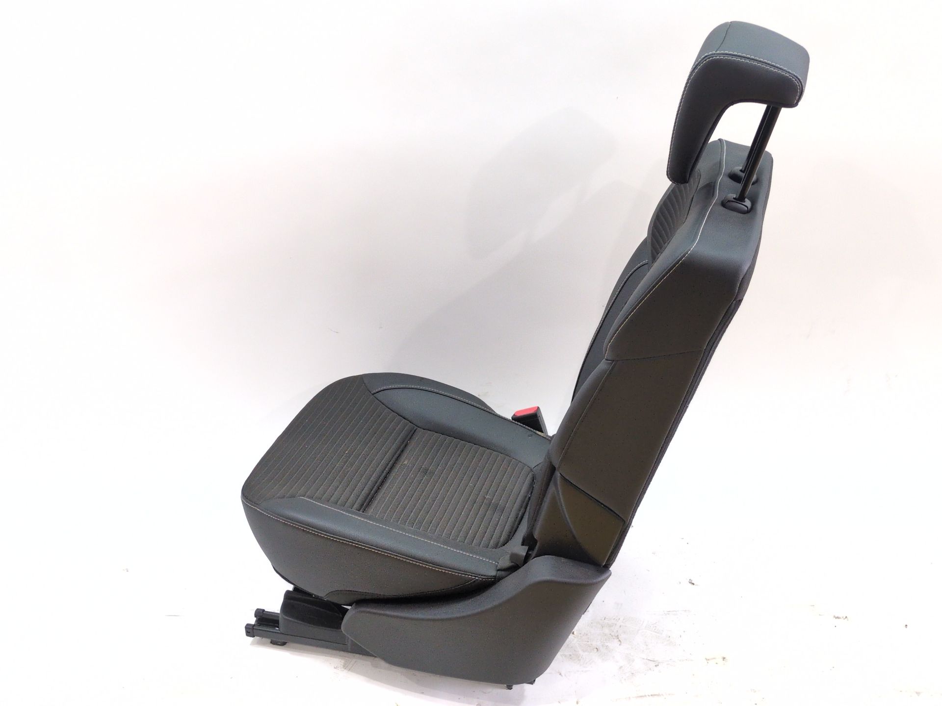 asiento_trasero_izquierdo_886703861r_883705152r_renault_scenic_iv_j9_1_5_dci_110