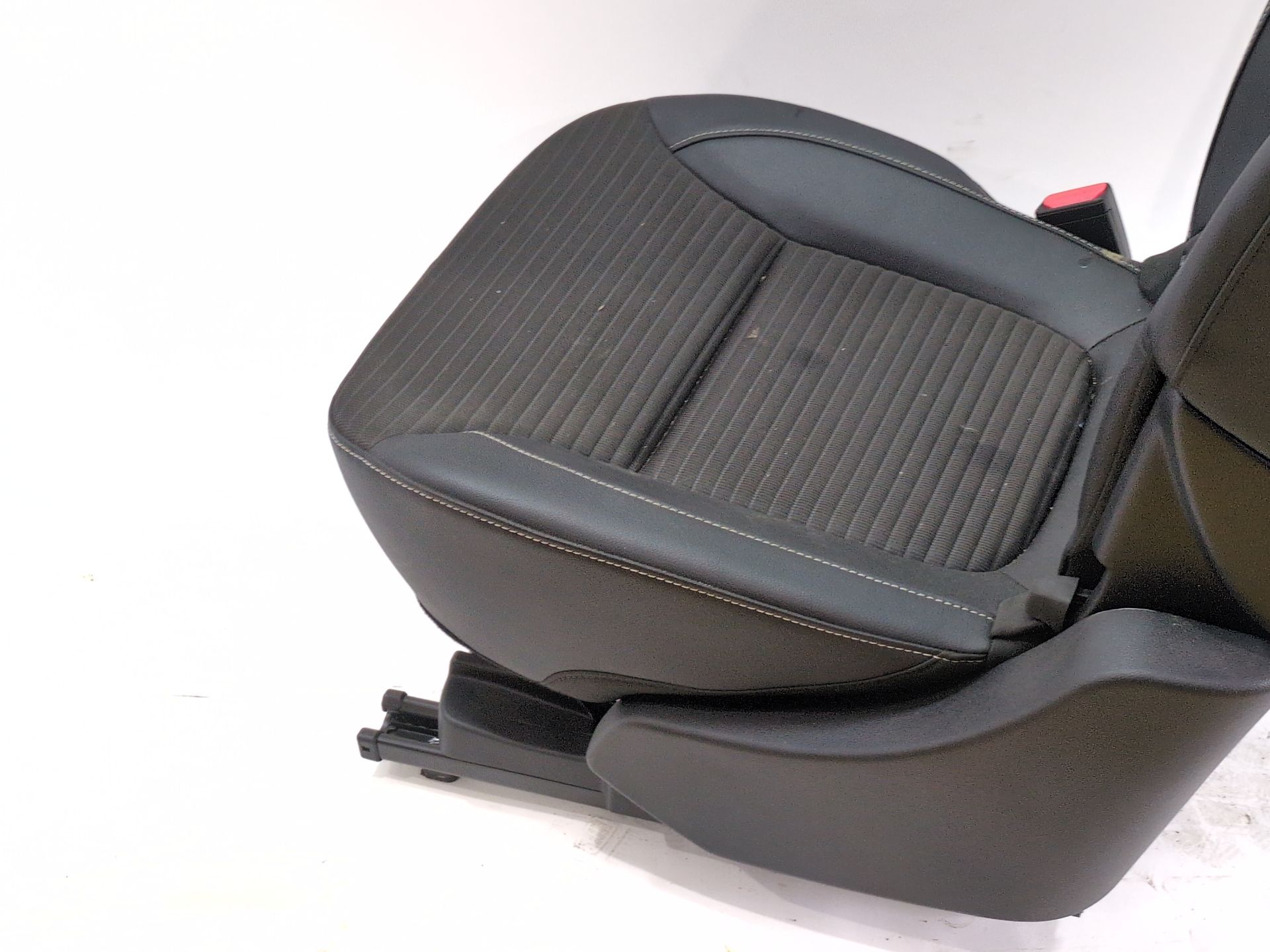 asiento_trasero_izquierdo_886703861r_883705152r_renault_scenic_iv_j9_1_5_dci_110