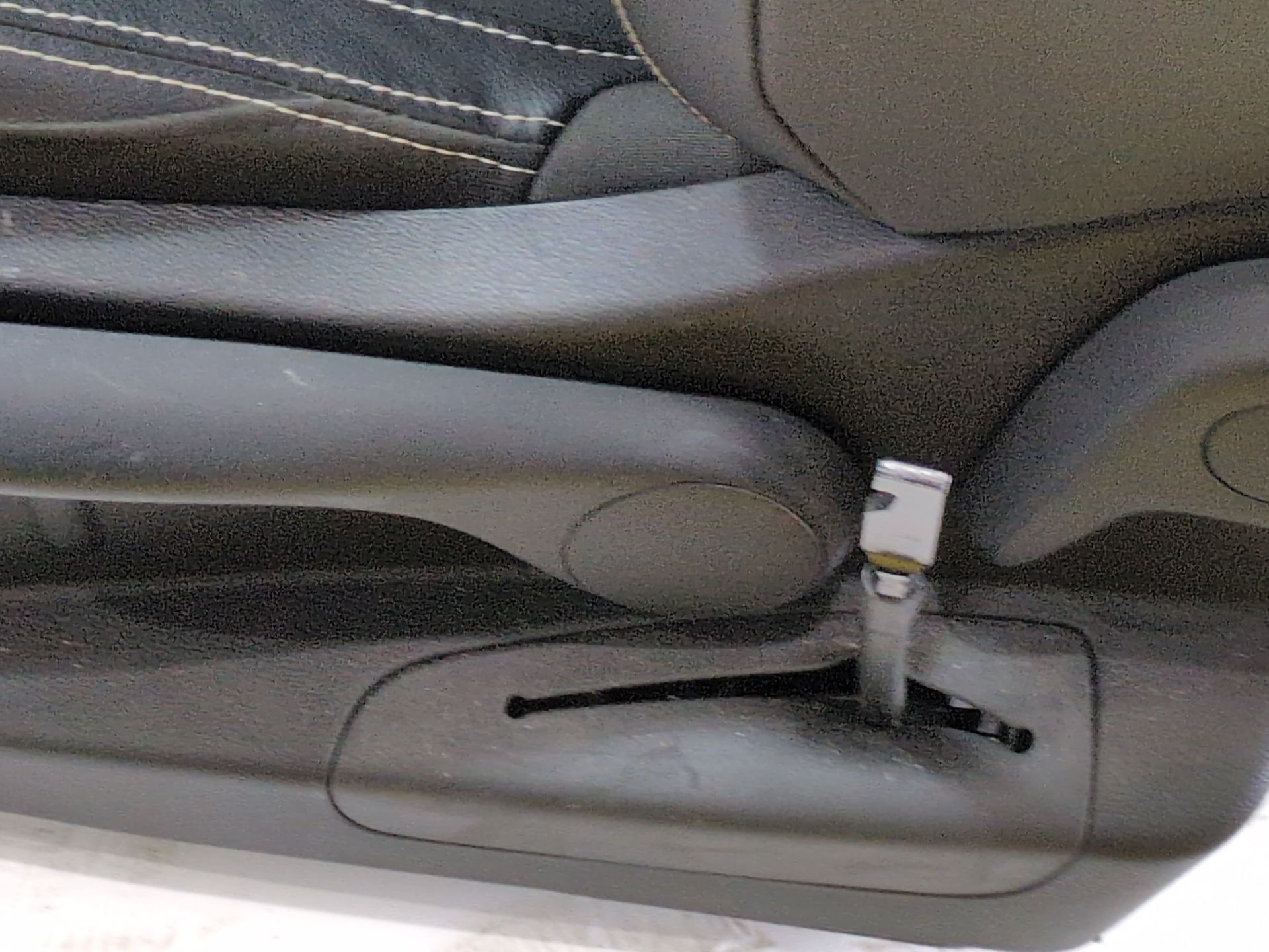 asiento_delantero_izquierdo_876701321r_873709421r_renault_scenic_iv_j9_1_5_dci_110