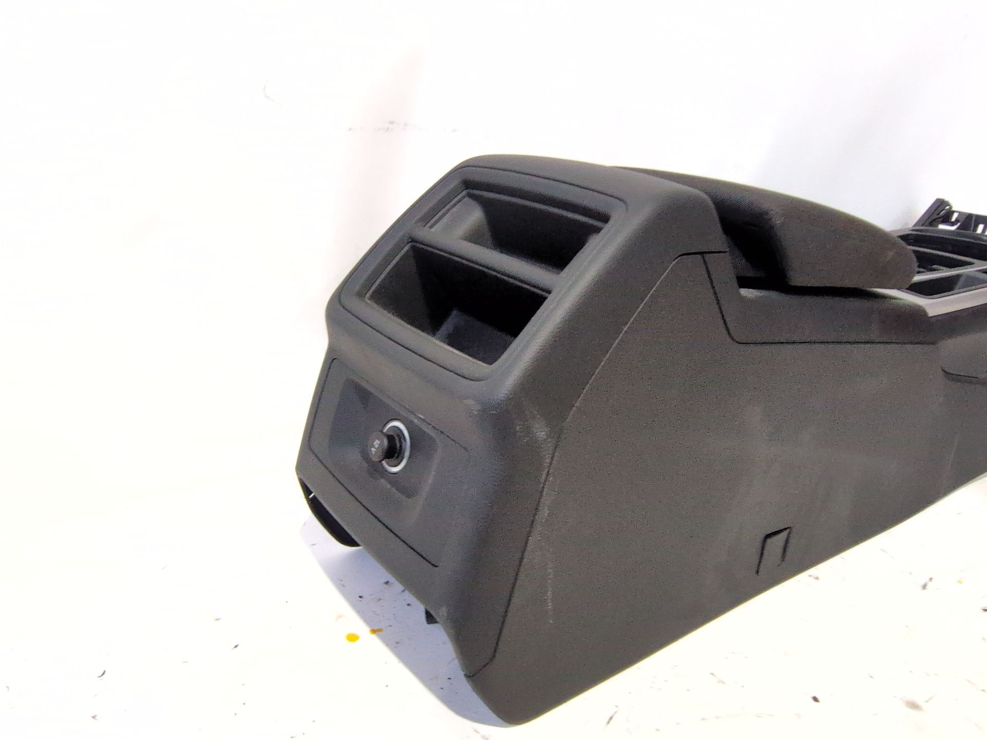 apoyabrazos_central_8w1863241a_audi_a5_sportback_f5a_f5f_2_0_tdi_quattro