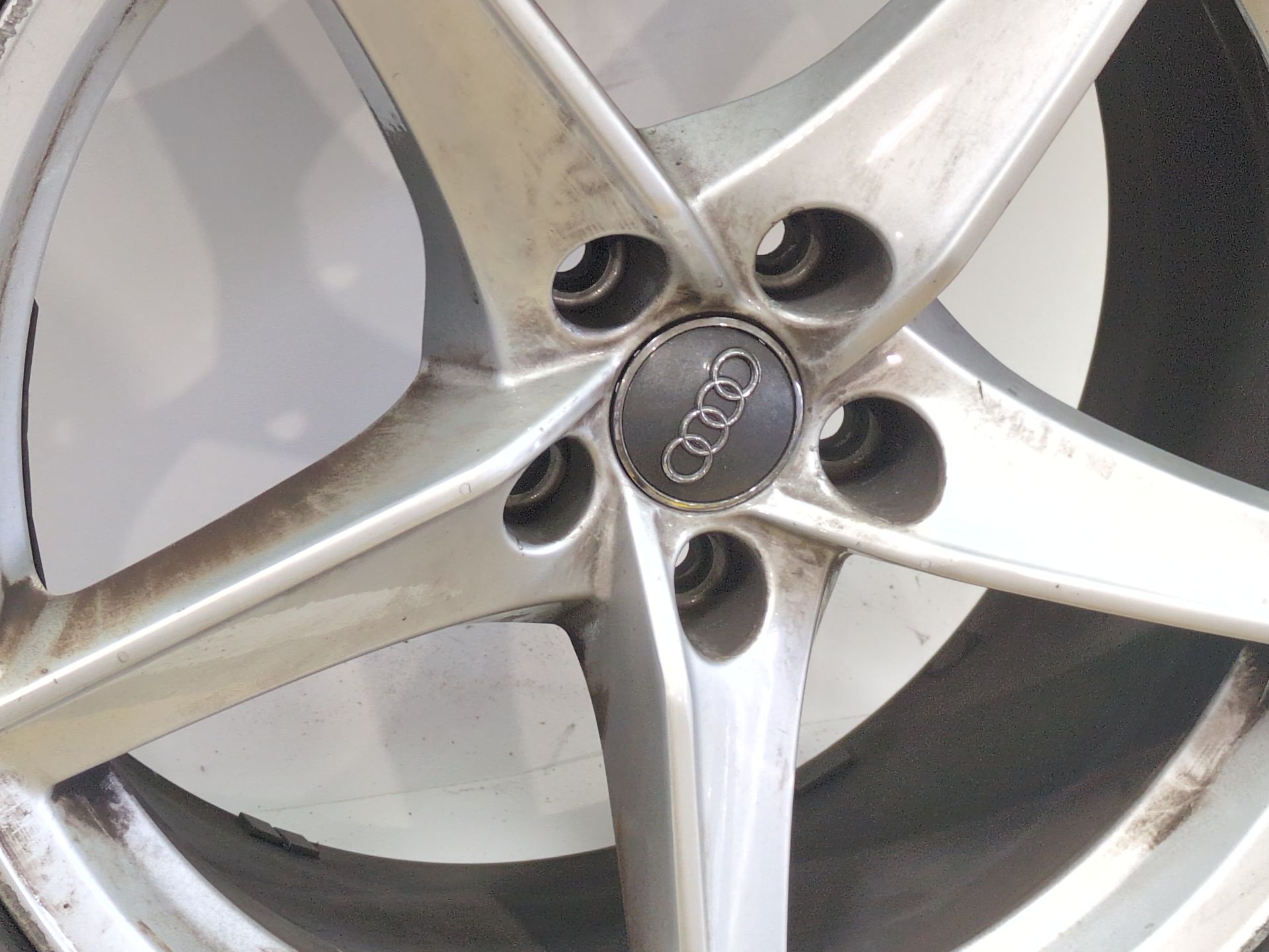 llanta_aluminio_8w0601025bg_audi_a5_sportback_f5a_f5f_2_0_tdi_quattro