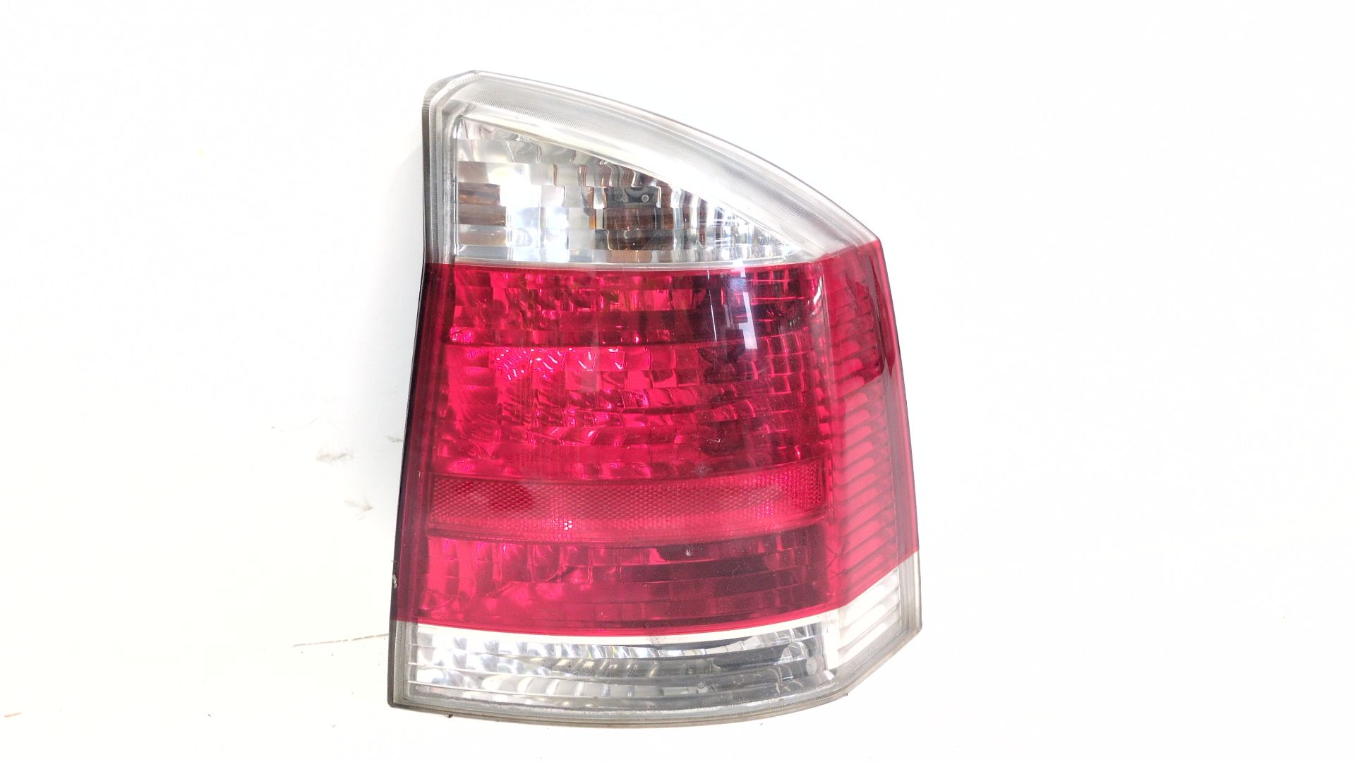 piloto_trasero_derecho_1222699_opel_vectra_c_gts_z02_1_9_cdti_f68