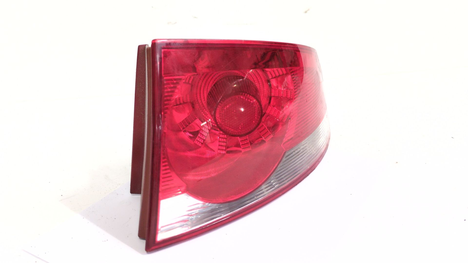 piloto_trasero_derecho_exterior_5p8945112a_seat_altea_xl_5p5_5p8_1_6_tdi