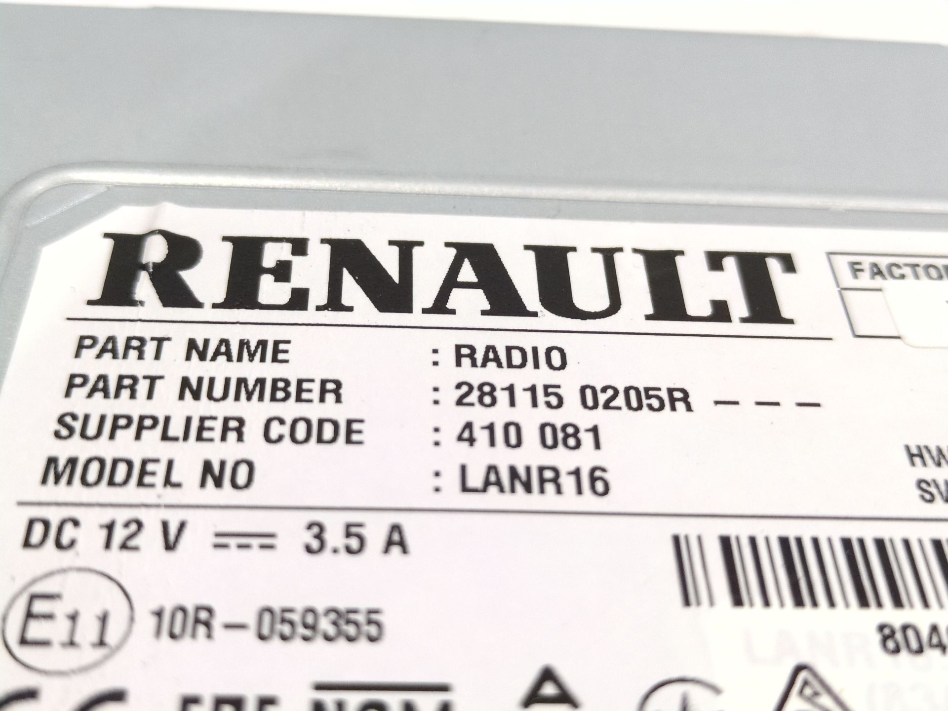 sistema_audio_radio_cd_281150205r_renault_megane_iv_sport_tourer_k9a_m_n_1_5_dci_110