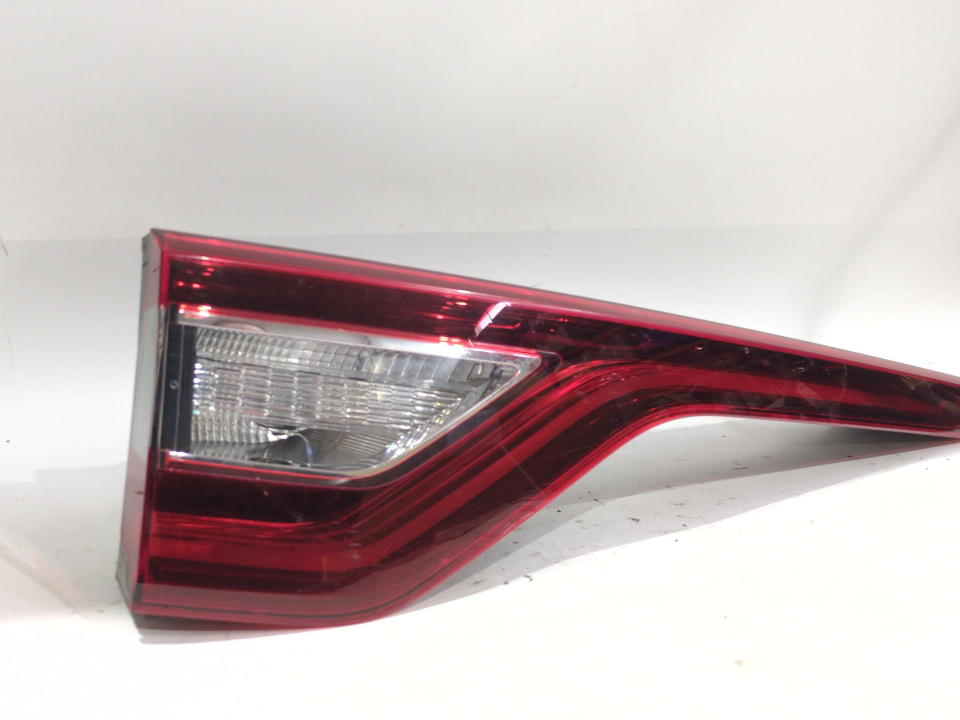 piloto_trasero_izquierdo_interior_265559648r_renault_megane_iv_sport_tourer_k9a_m_n_1_5_dci_110