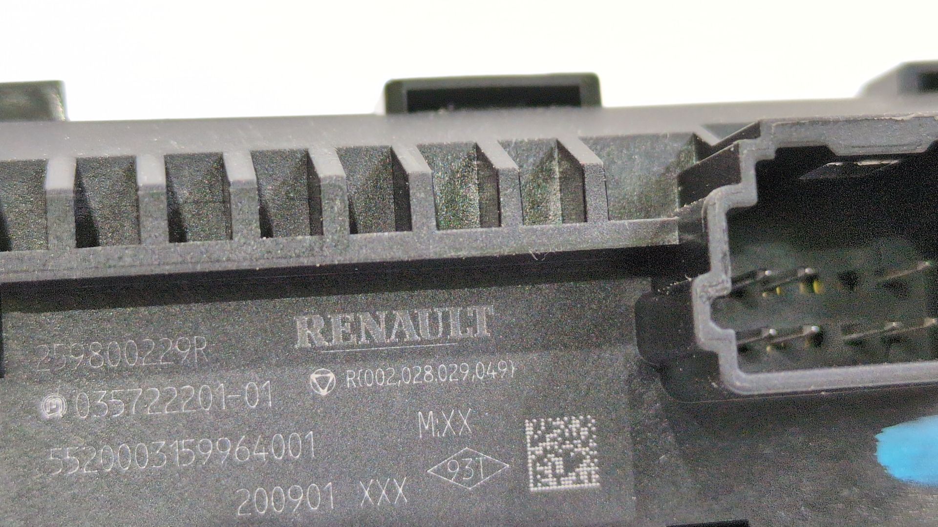 mando_multifuncion_259800229r_renault_captur_ii_hf_e_tech_160