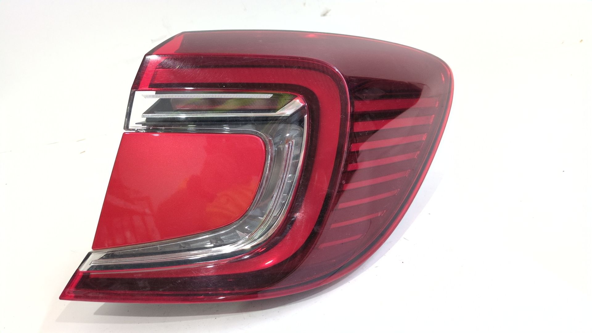 piloto_trasero_derecho_exterior_265507894r_renault_captur_ii_hf_e_tech_160