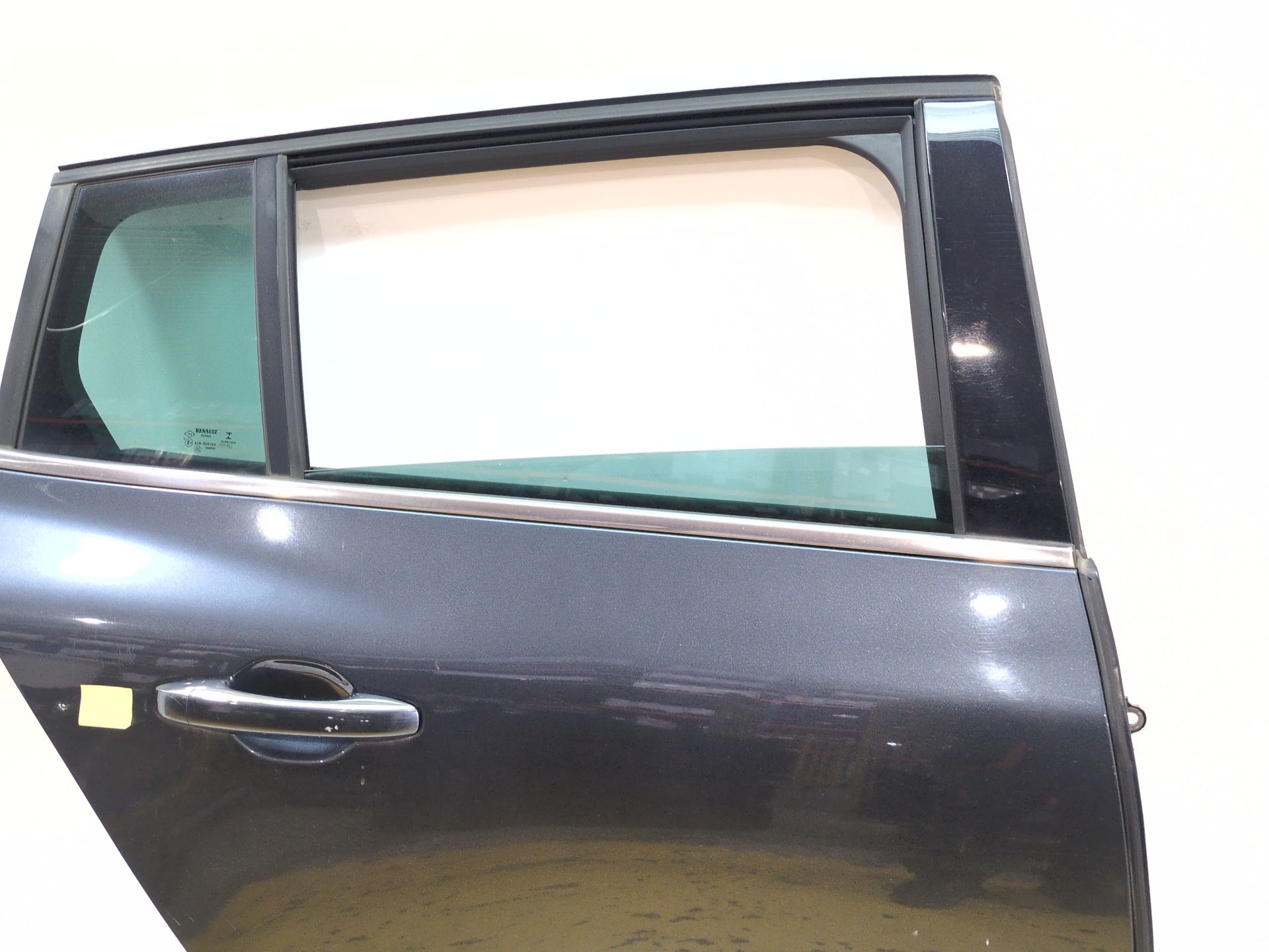 puerta_trasera_derecha_821006310r_renault_megane_iv_sport_tourer_k9a_m_n_1_5_dci_110