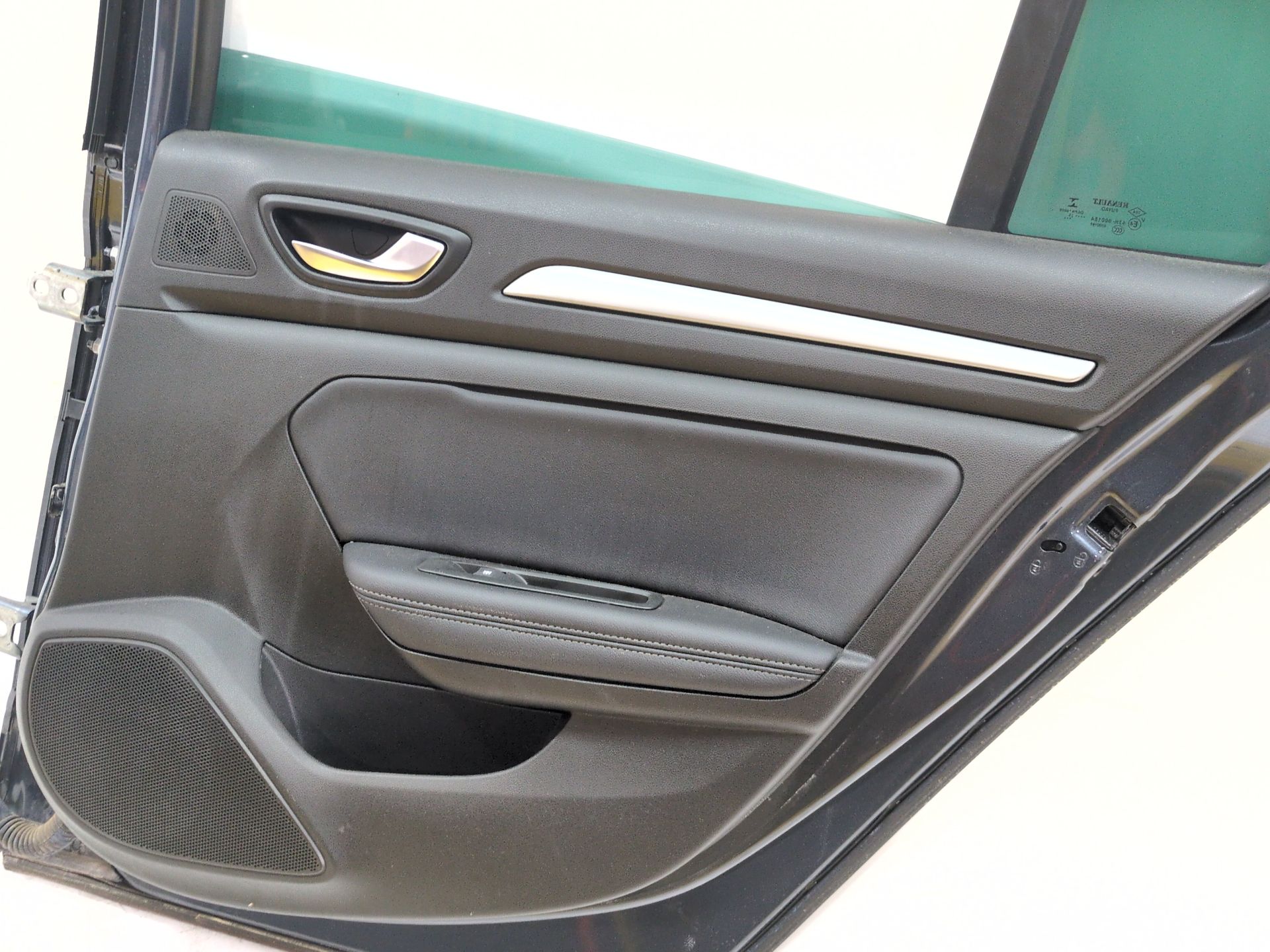 puerta_trasera_derecha_821006310r_renault_megane_iv_sport_tourer_k9a_m_n_1_5_dci_110