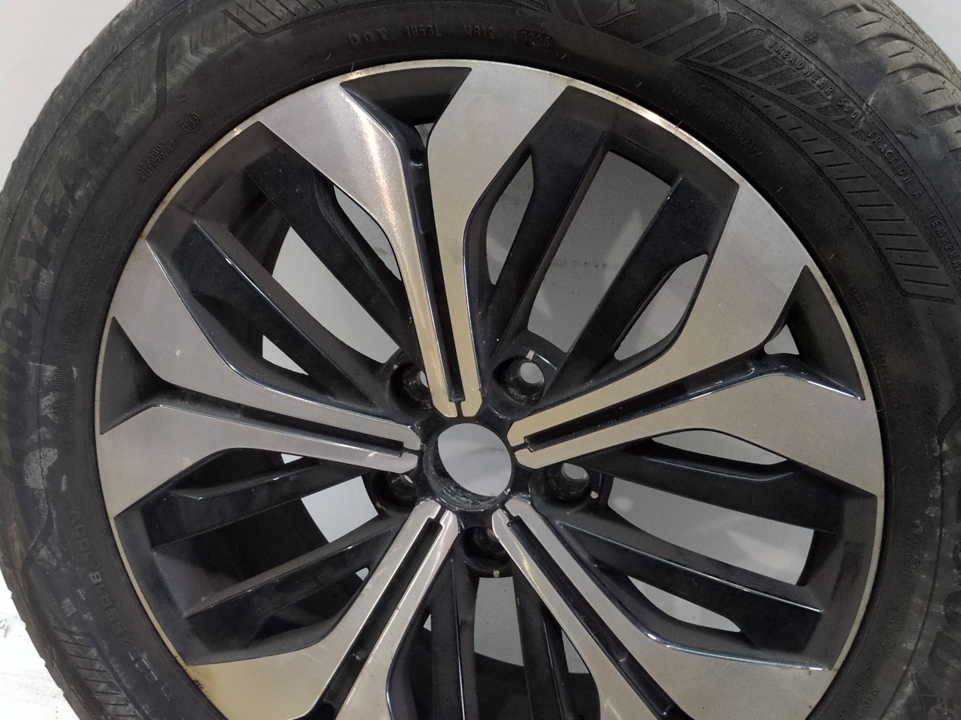 llanta_aluminio_403007567r_renault_austral_tce_140
