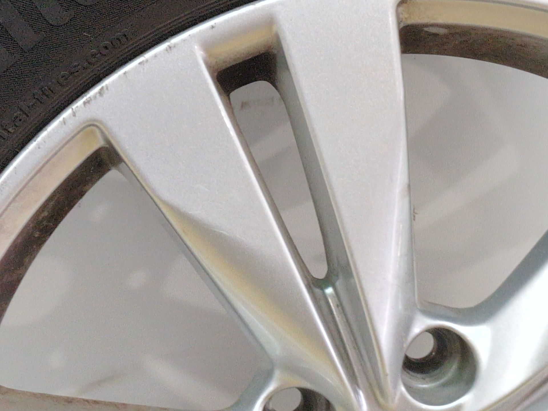 llanta_aluminio_403005516r_renault_scenic_iv_j9_1_5_dci_110