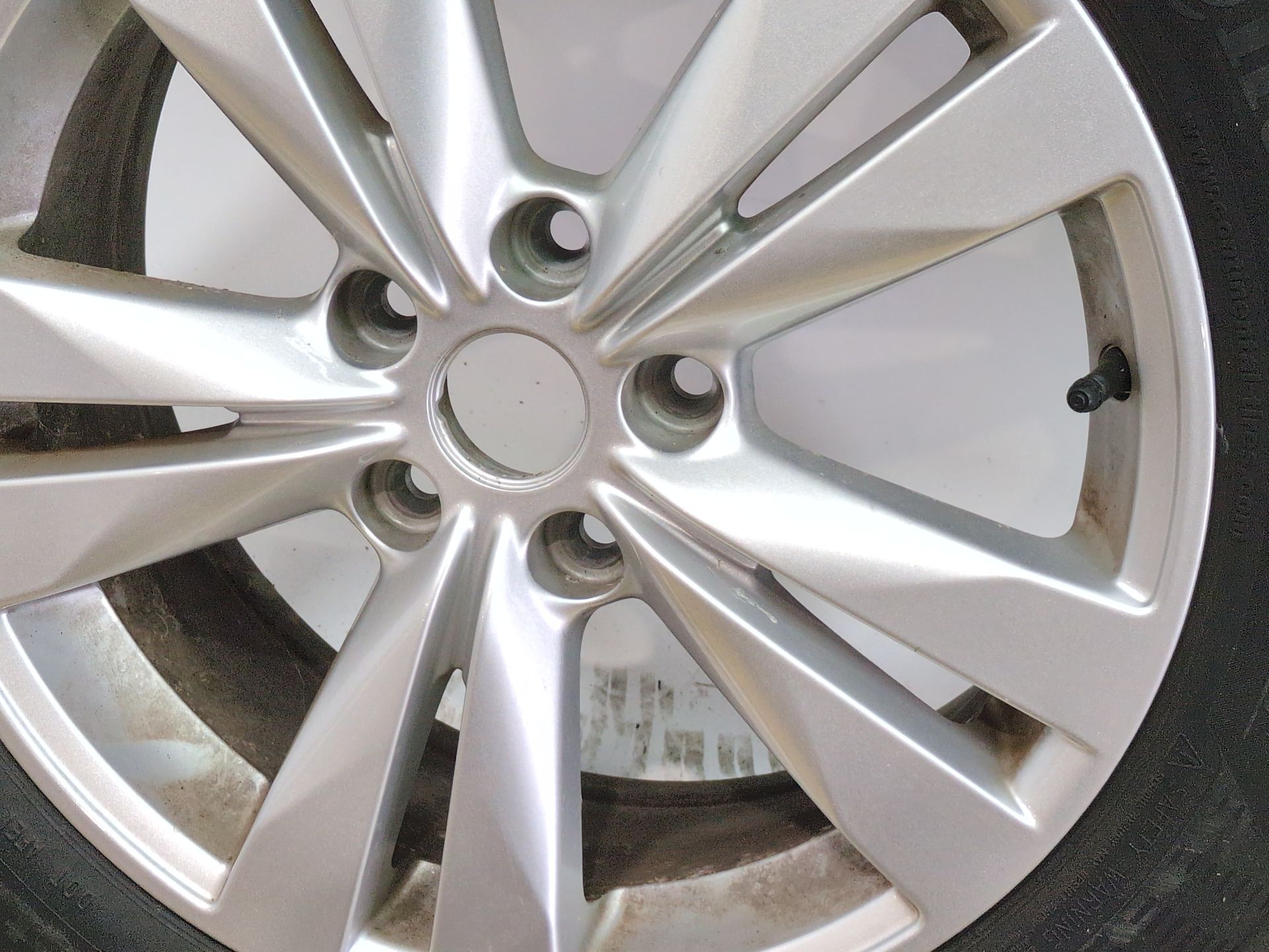 llanta_aluminio_403005516r_renault_scenic_iv_j9_1_5_dci_110