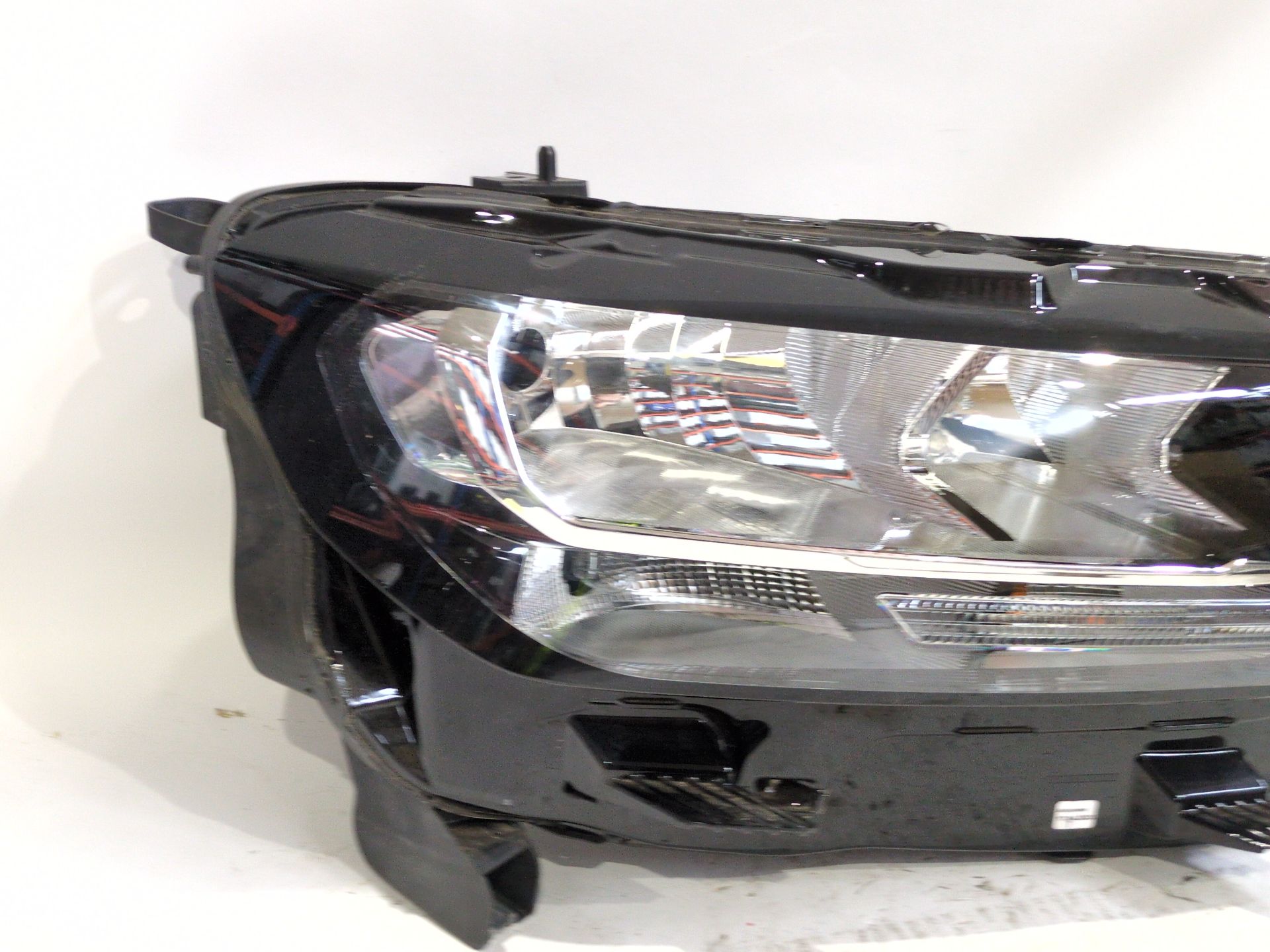 faro_derecho_9857668280_lb71865_peugeot_partner_furgoneta_monovolumen_k9_e_partner