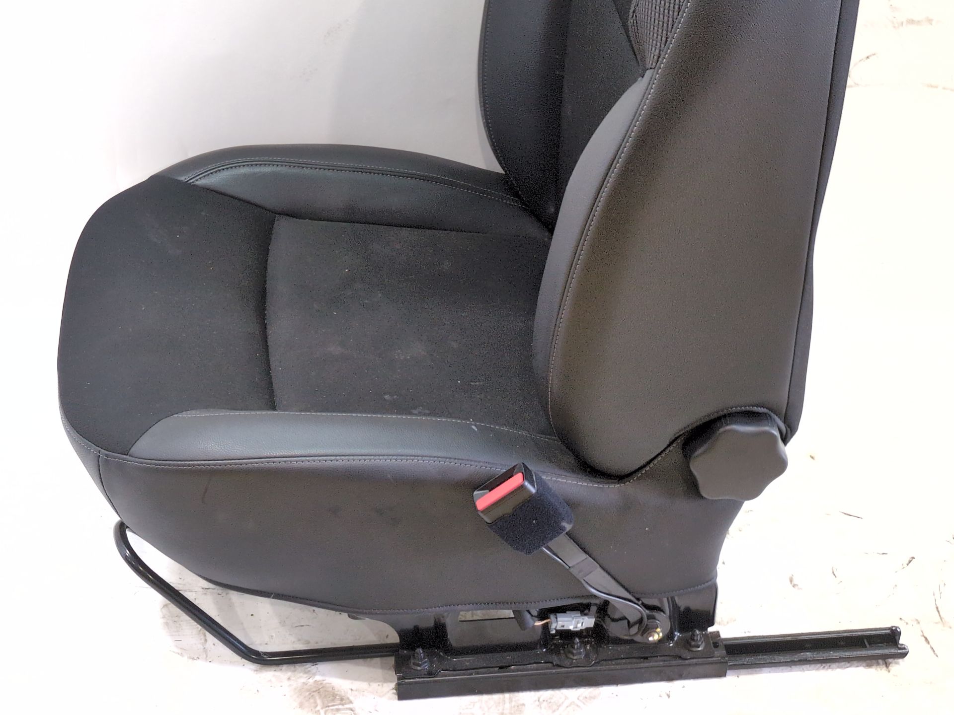 asiento_delantero_derecho_876206201r_873206946r_renault_express_furgoneta_monovolumen_1_5_blue_dci_95_f6ab