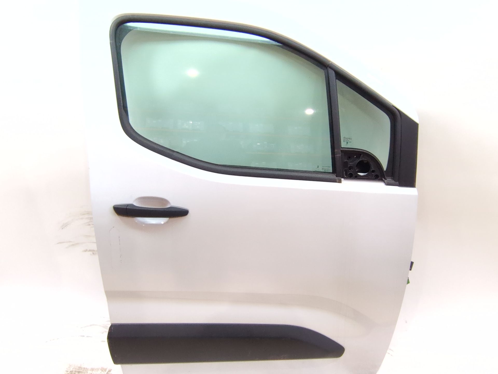 puerta_delantera_derecha_9831047380_peugeot_partner_furgoneta_monovolumen_k9_e_partner