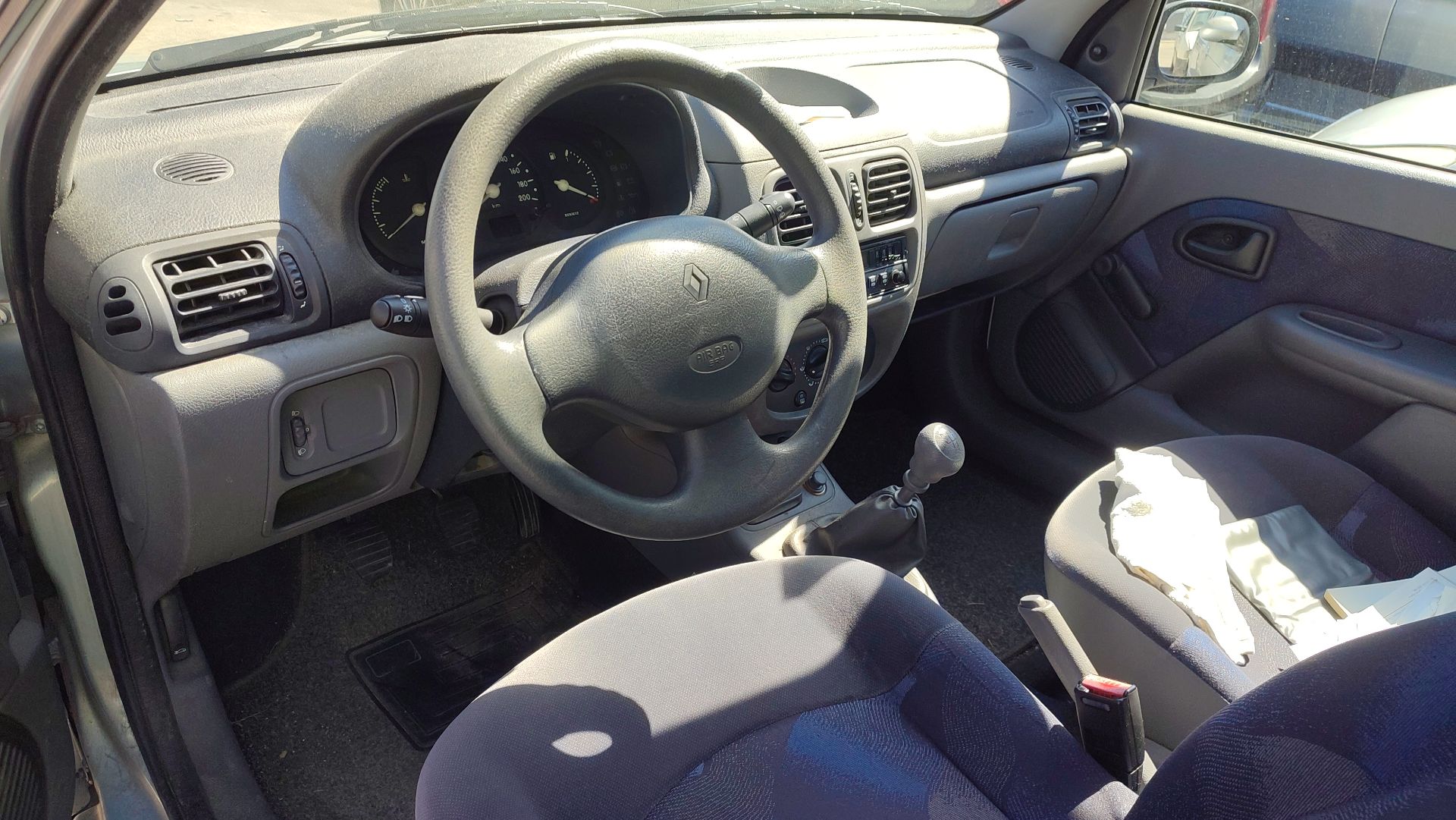 renault_clio_ii_bb_cb
