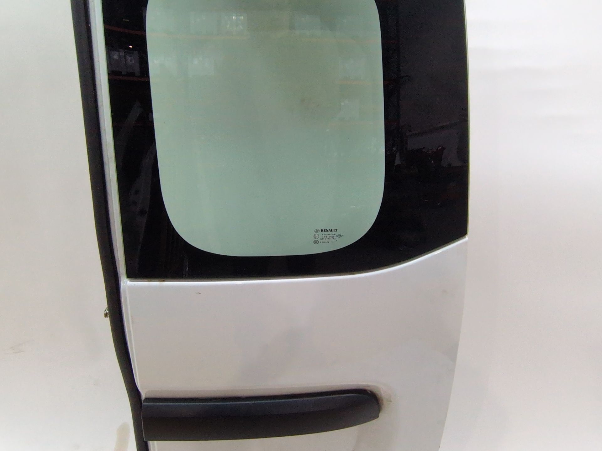 puerta_de_carga_trasera_derecha_901001658r_renault_express_furgoneta_monovolumen_1_5_blue_dci_95_f6ab