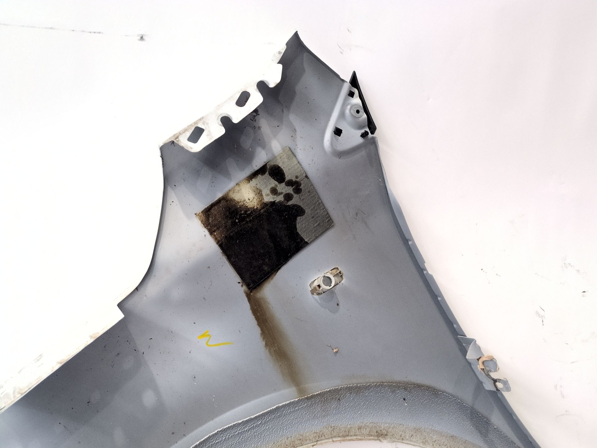 aleta_delantera_derecha_631006008r_renault_express_furgoneta_monovolumen_1_5_blue_dci_95_f6ab