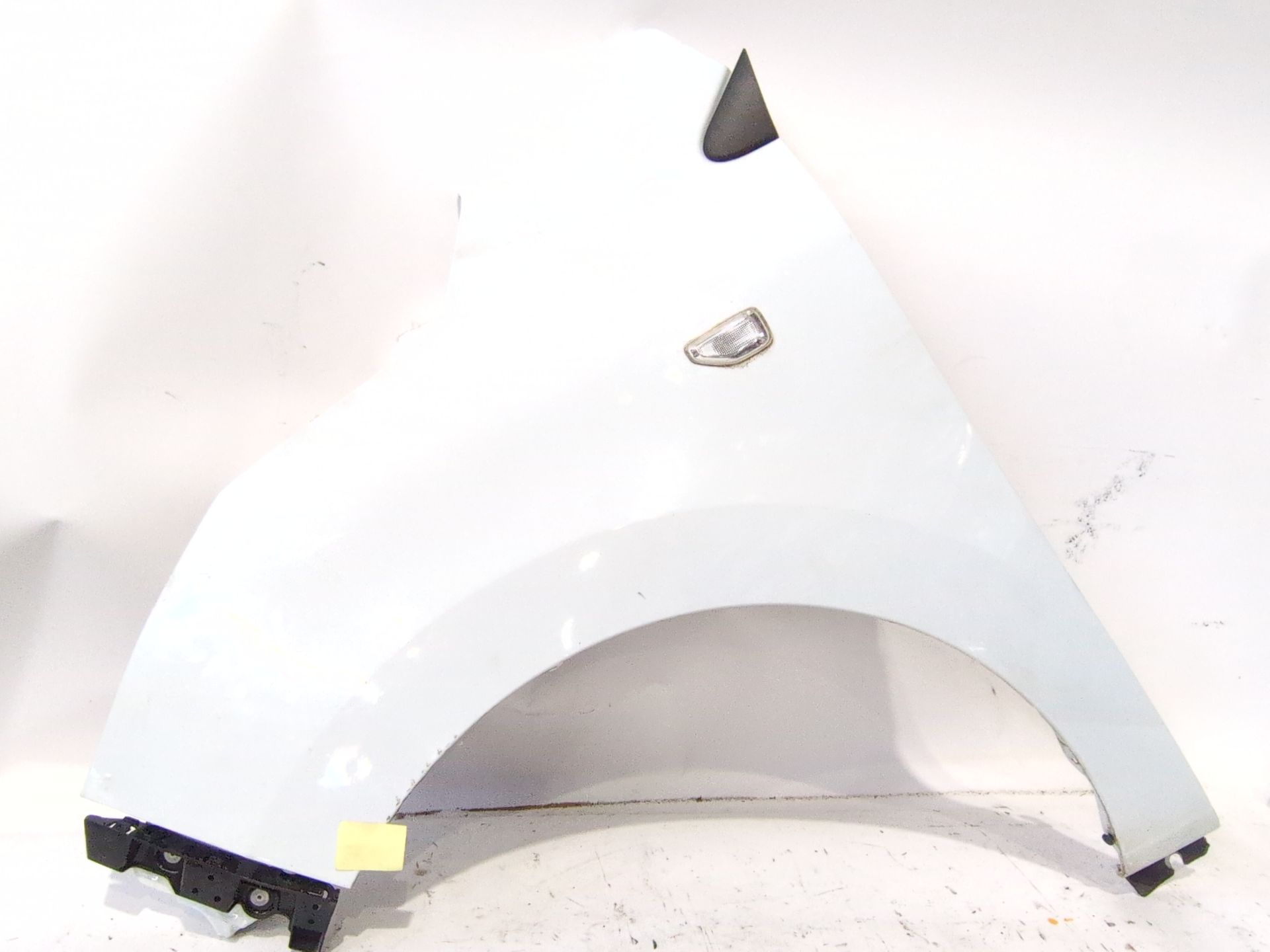 ALETA DELANTERA IZQUIERDA RENAULT EXPRESS FURGONETA/MONOVOLUMEN 1.5 BLUE DCI 95 (F6AB) - 631017624R