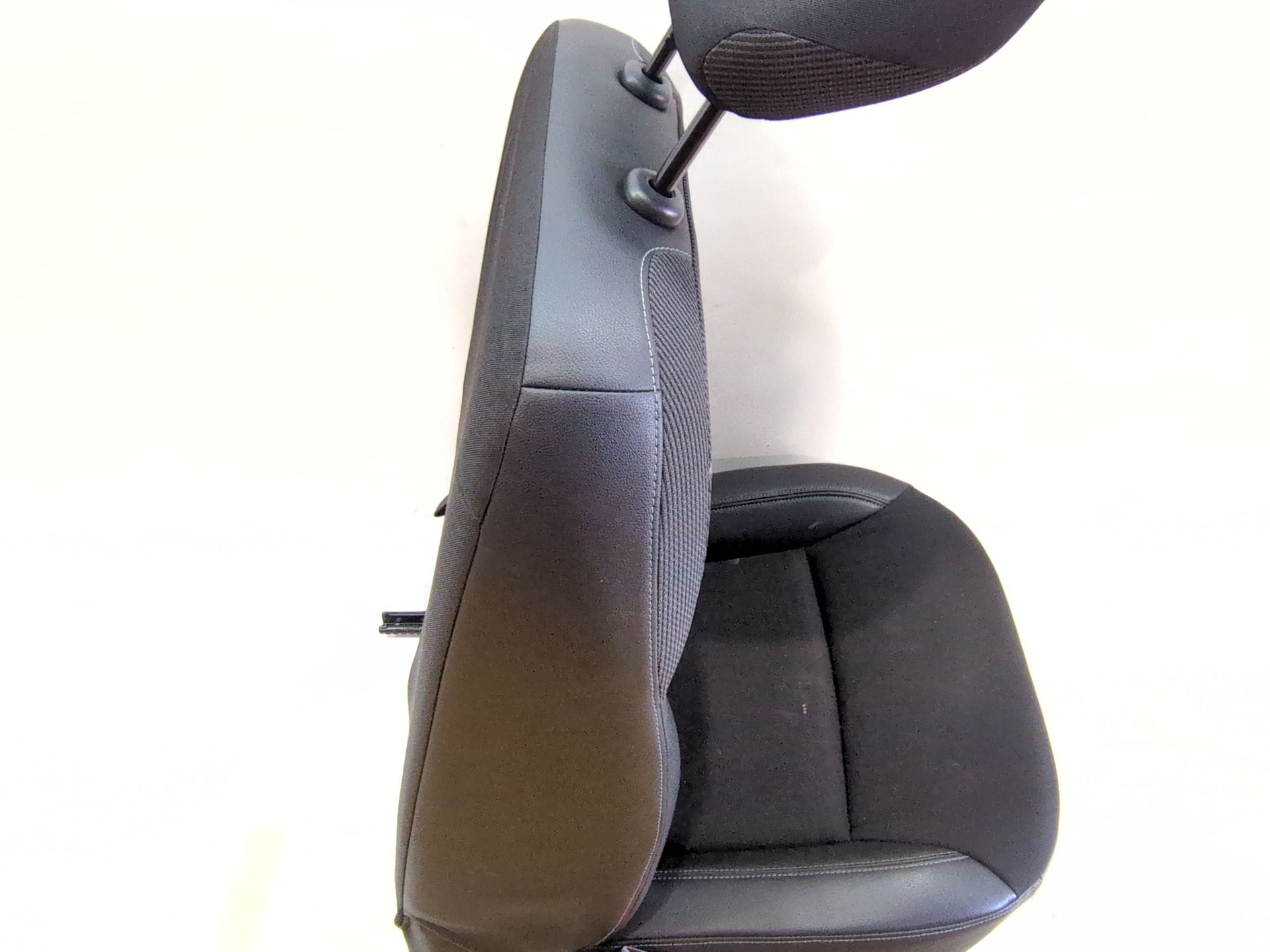 asiento_delantero_izquierdo_876706804r_873706674r_renault_express_furgoneta_monovolumen_1_5_blue_dci_95_f6ab