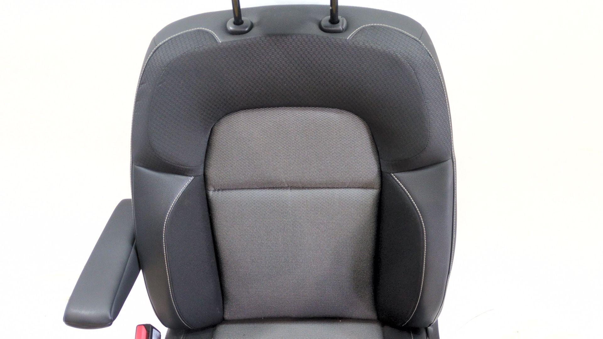 asiento_delantero_izquierdo_873700695r_873700695r_renault_kangoo_express_fw0_1_1_5_dci_115_fw17