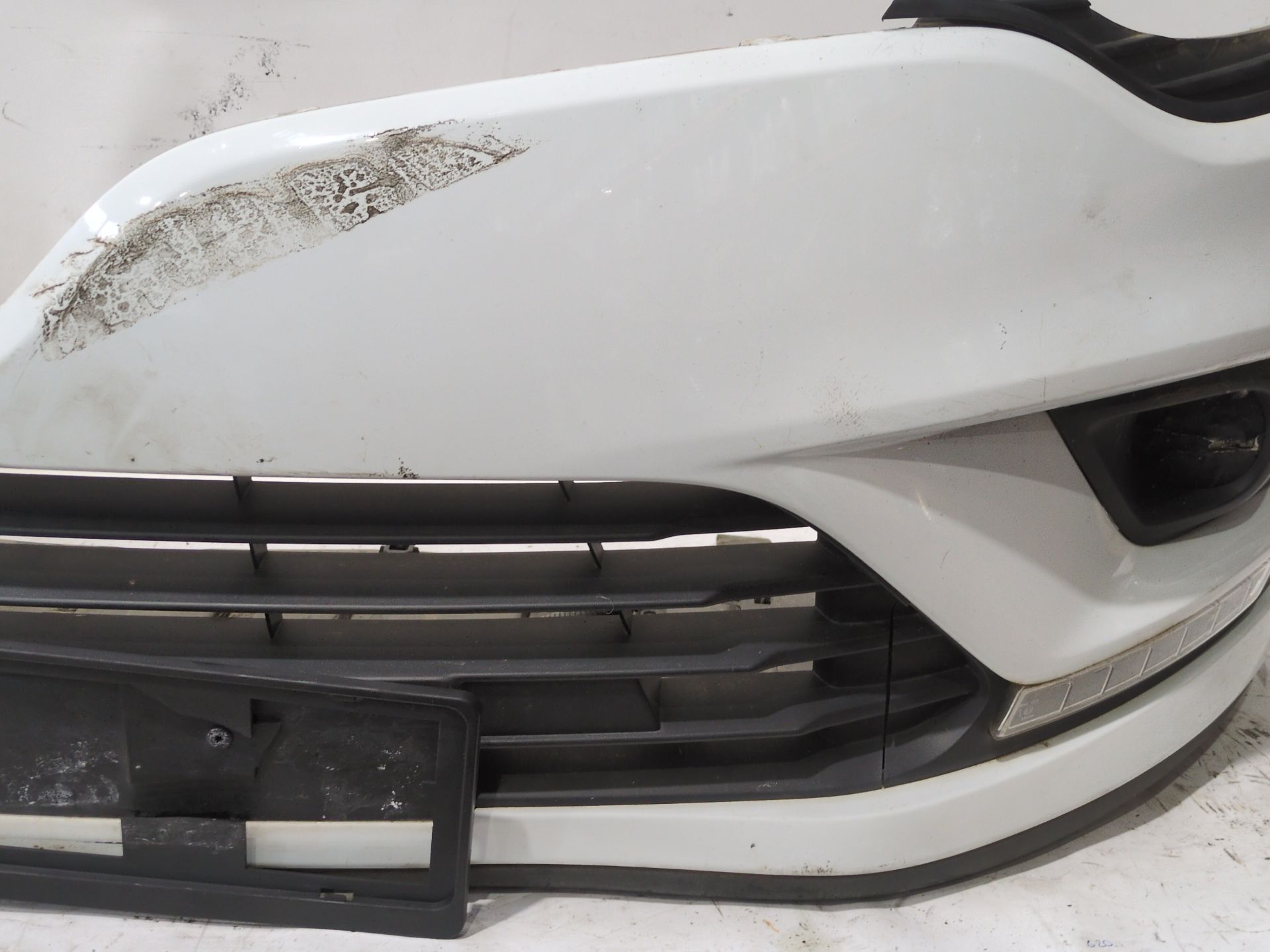 paragolpes_delantero_620221630r_renault_clio_iv_bh_1_5_dci_90