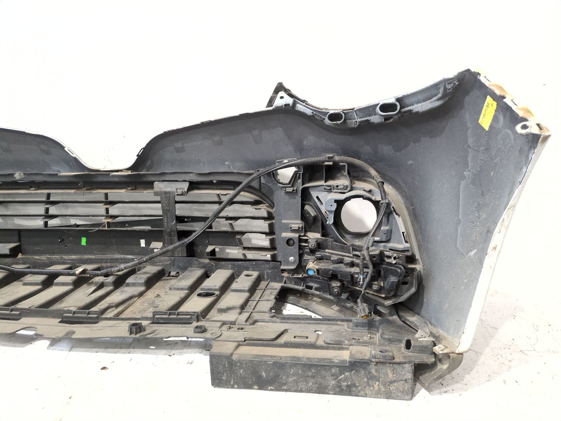 paragolpes_delantero_620221630r_renault_clio_iv_bh_1_5_dci_90