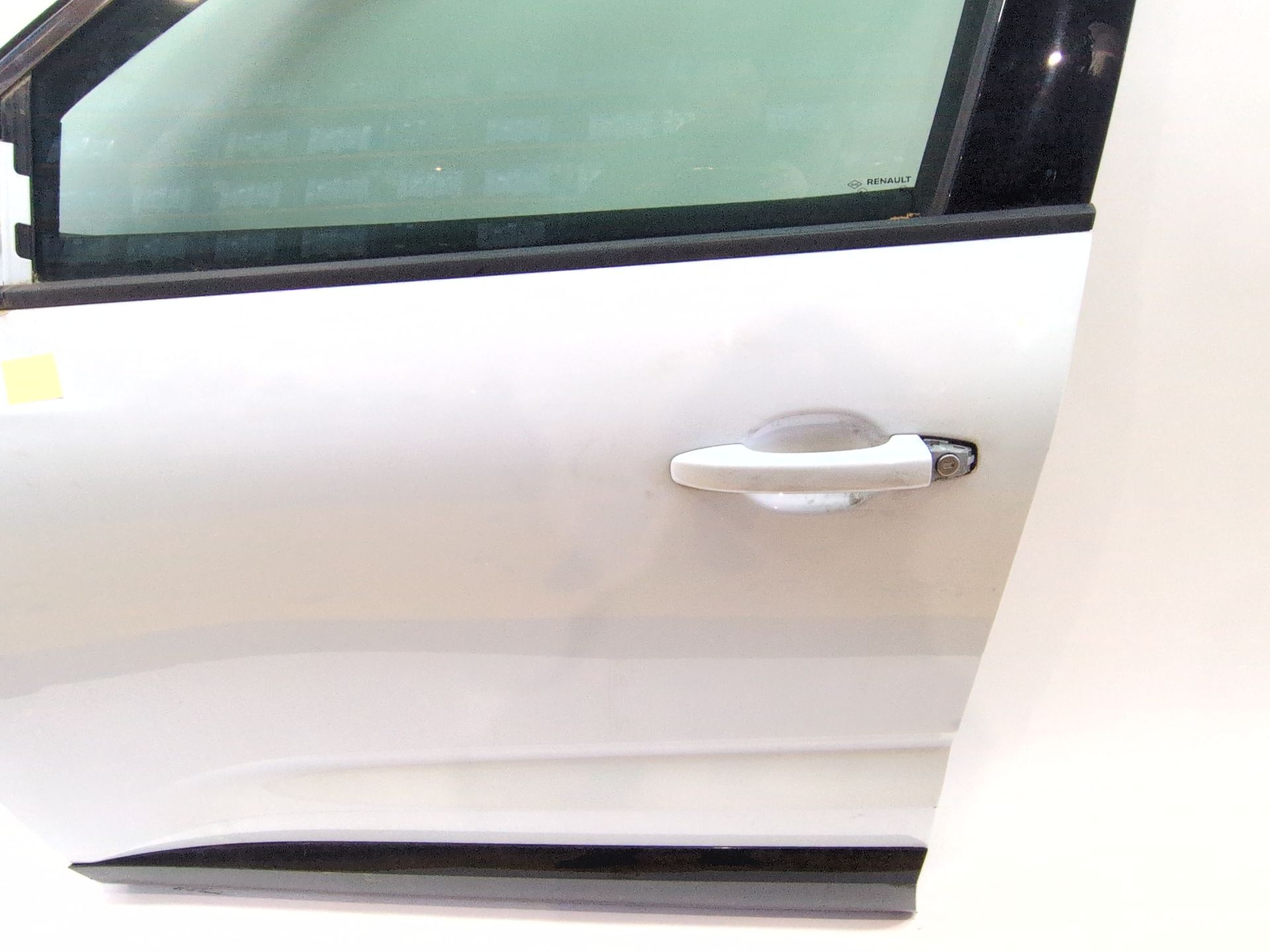 puerta_delantera_izquierda_801018968r_white_nacre_tpqnc_renault_austral_e_tech_200_hybrid