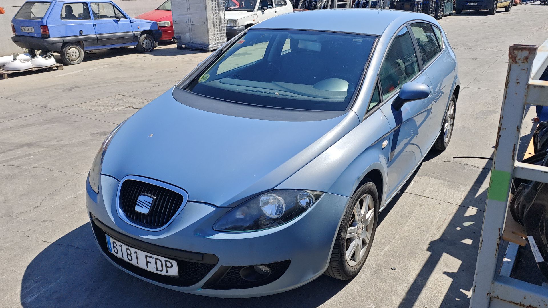 SEAT LEON (1P1)