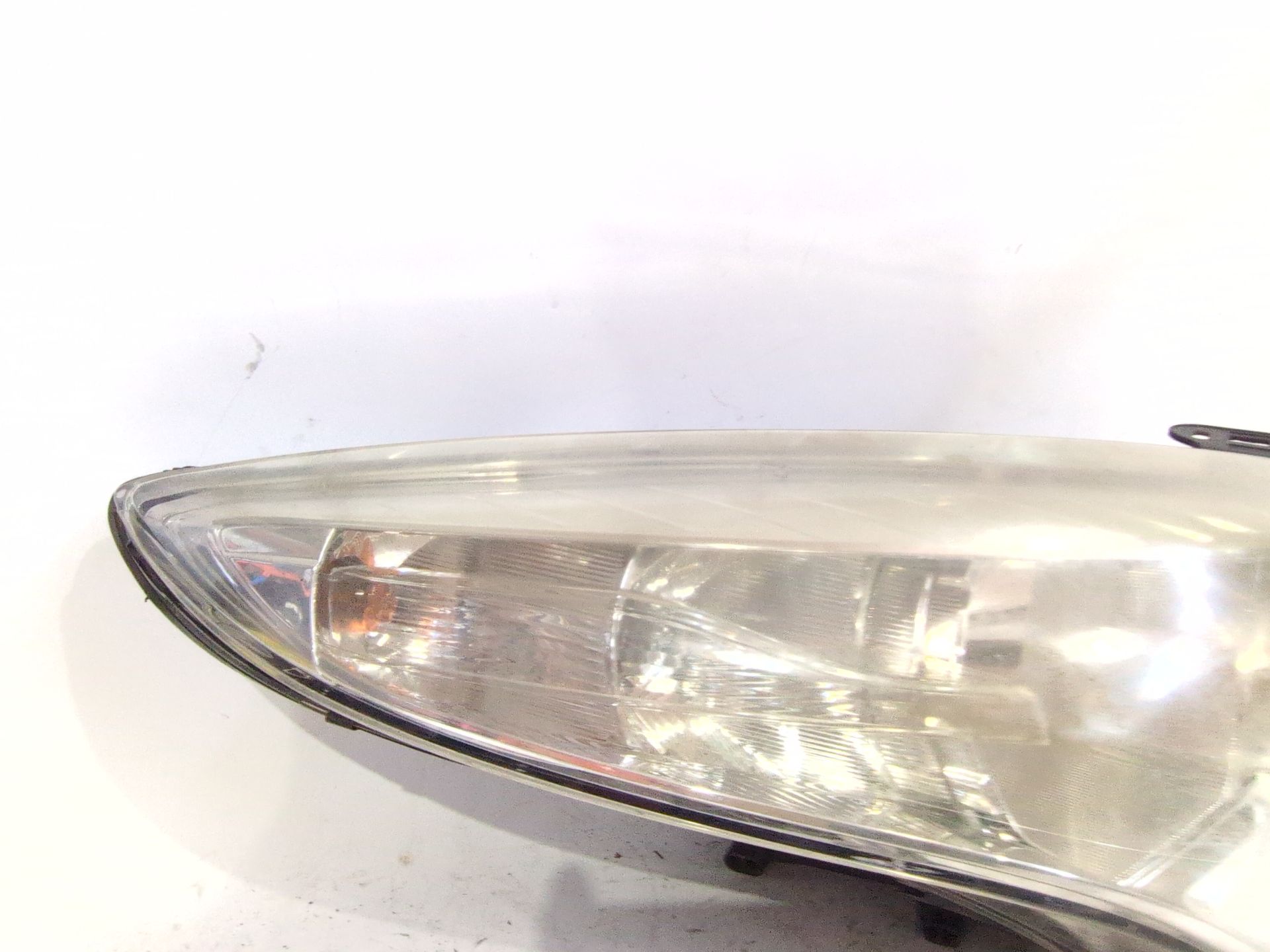 faro_derecho_260100017r_renault_megane_iii_hatchback_bz0_1_b3_1_5_dci