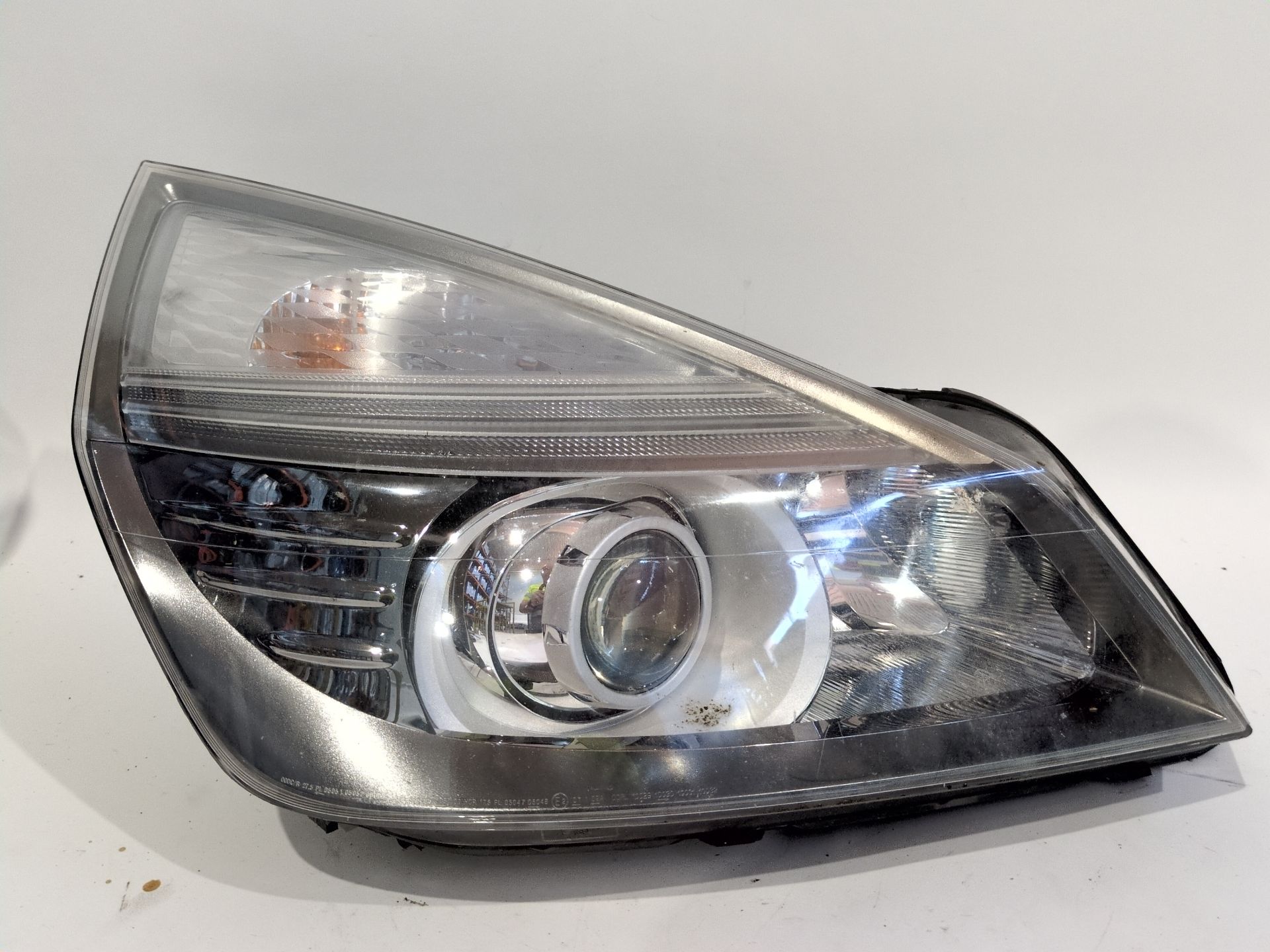 FARO DERECHO XENON RENAULT ESPACE IV (JK0/1_) 2.0 DCI (JK03 JK04 JK1C JK1G JK1J JK1K)