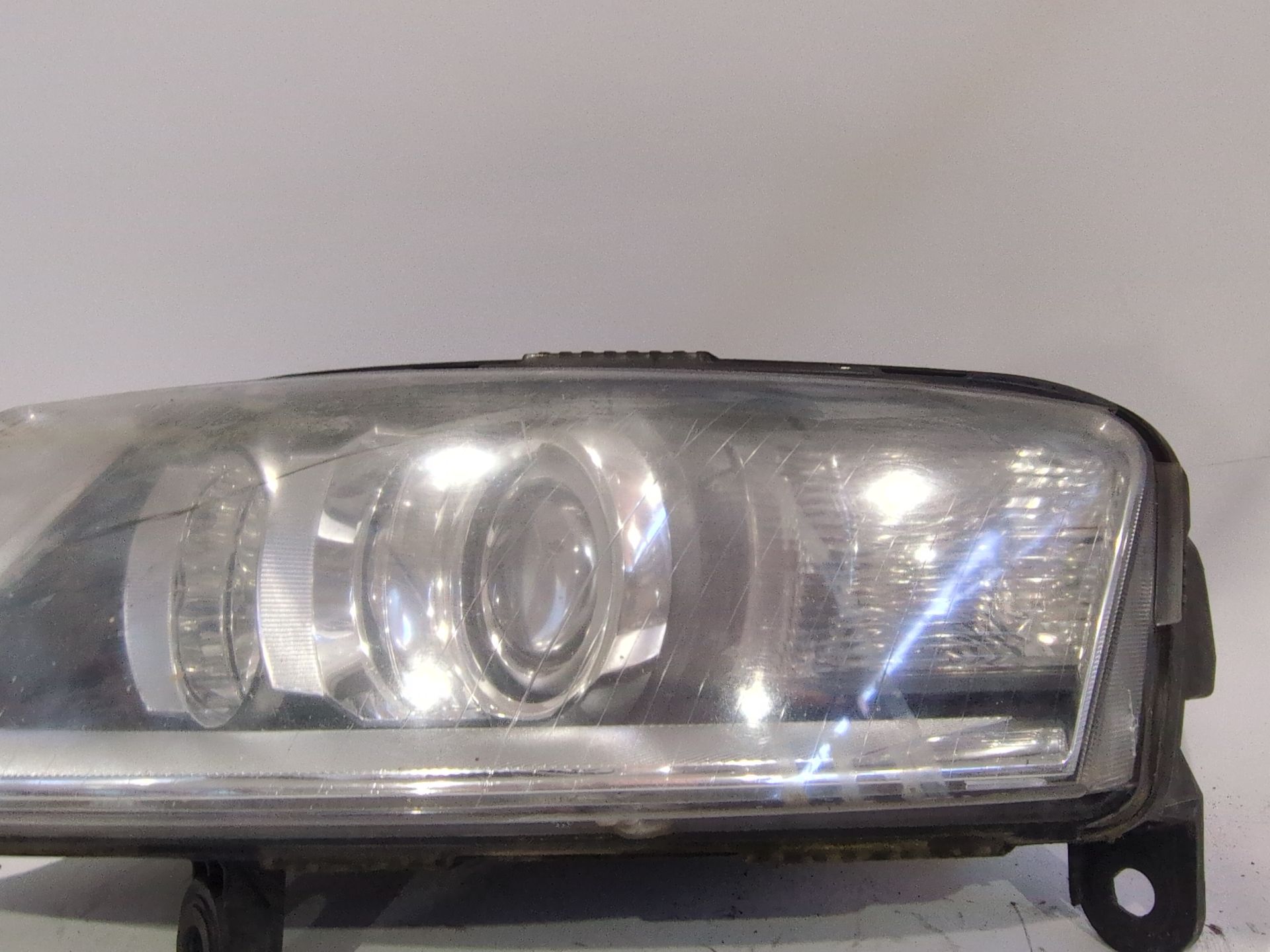 faro_izquierdo_xenon_4f0941029_audi_a6_allroad_c6_4fh_3_2_fsi_quattro