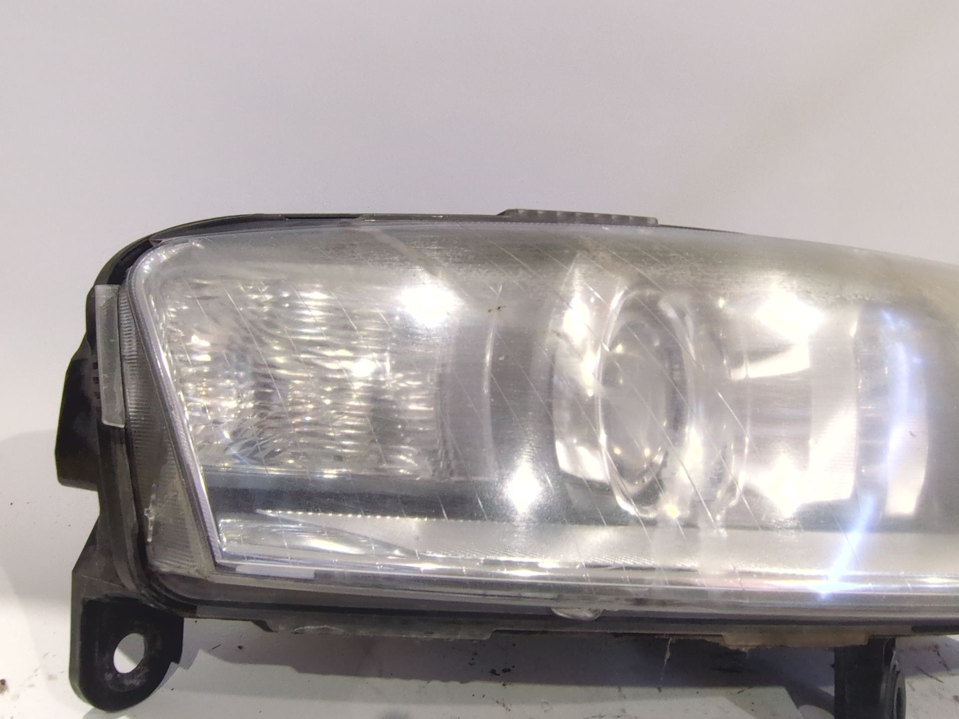 faro_derecho_xenon_4f0941030_audi_a6_allroad_c6_4fh_3_2_fsi_quattro