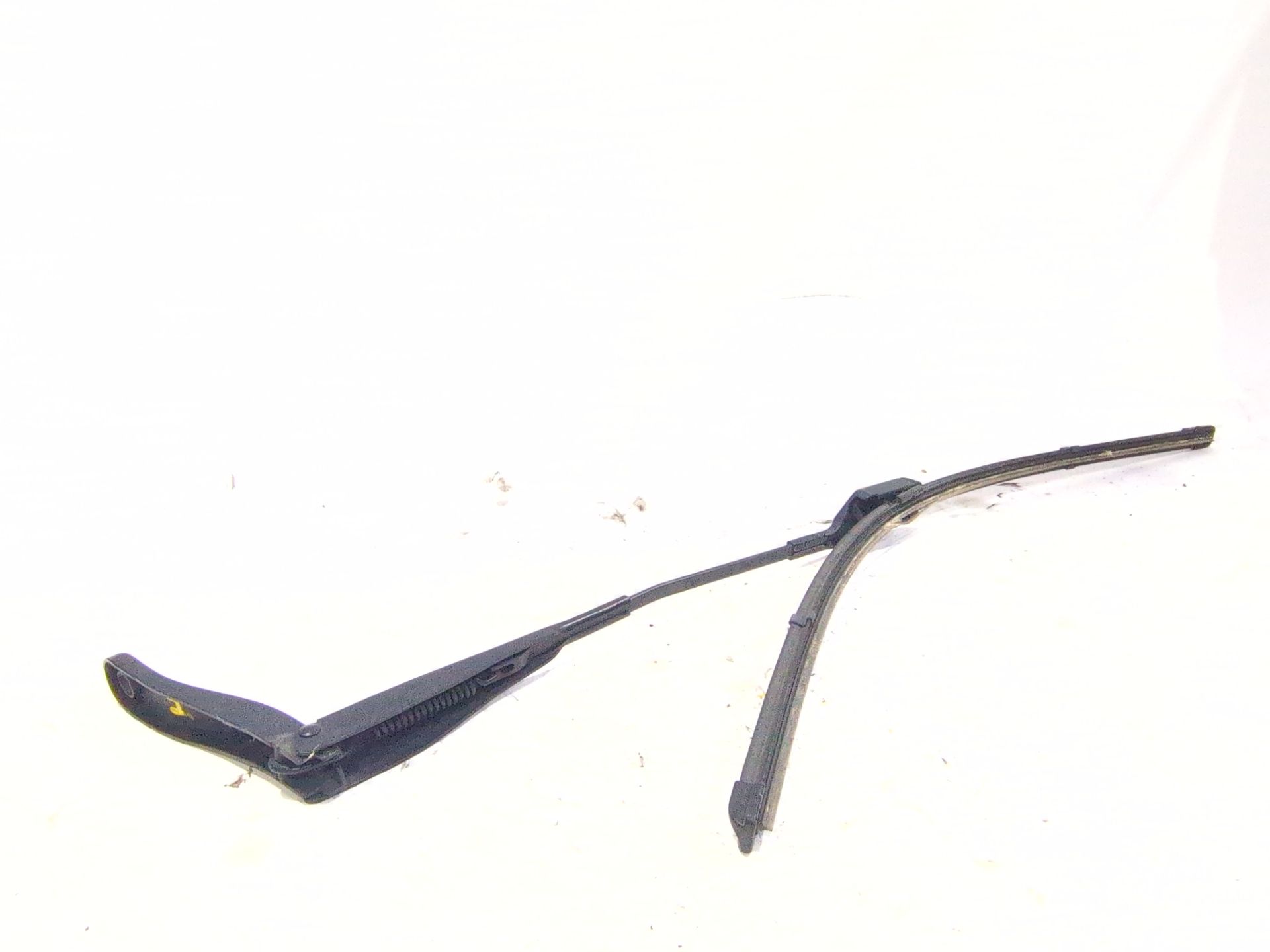 BRAZO LIMPIA DELANTERO IZQUIERDO RENAULT AUSTRAL TCE 130 - 288819517R